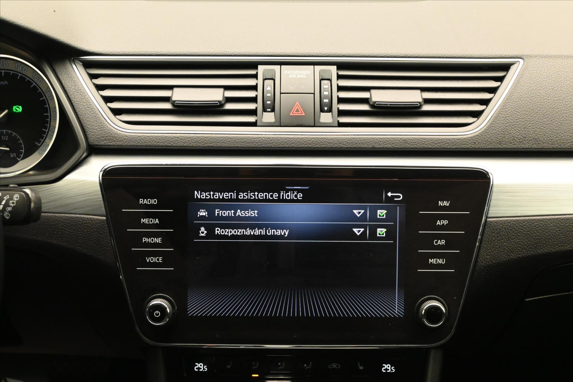 Main photo of the car Skoda Superb 1.5 TSI 110 kW DSG Business Warranty up to 5 years (21)