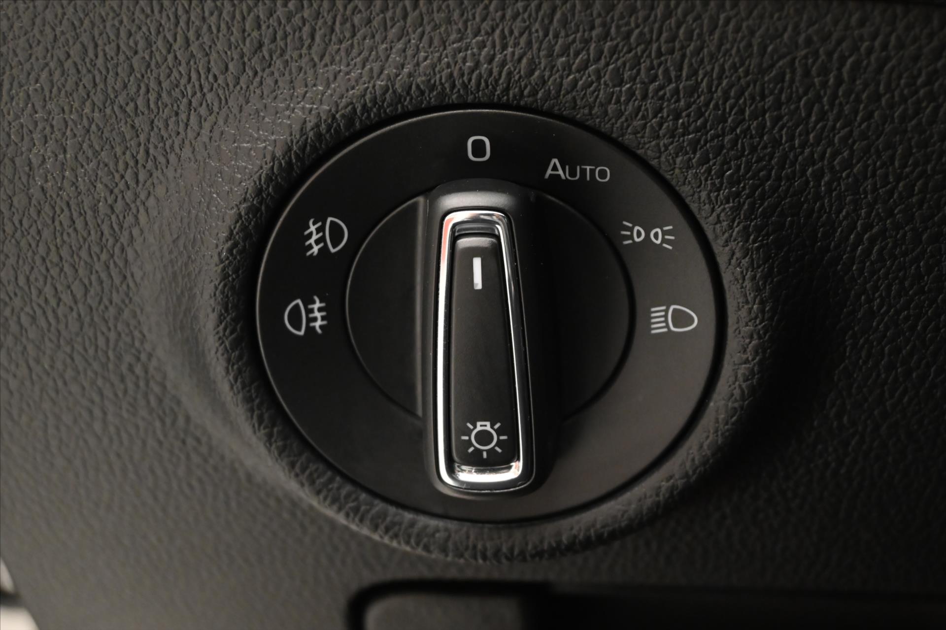 Main photo of the car Skoda Superb 1.5 TSI 110 kW DSG Business Warranty up to 5 years (26)