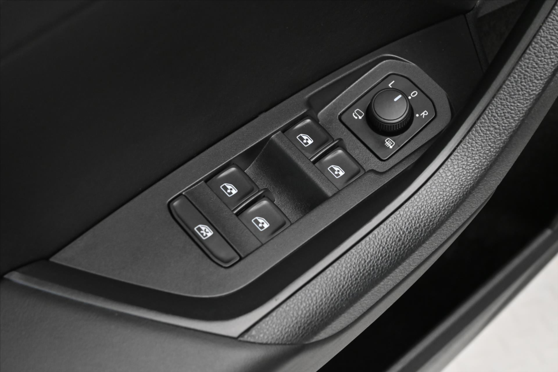 Hlavní fotografie vozu Škoda Kodiaq 1,5 TSI 110 kW DSG Ambition ZÁRUKA AŽ 5 LET (26)