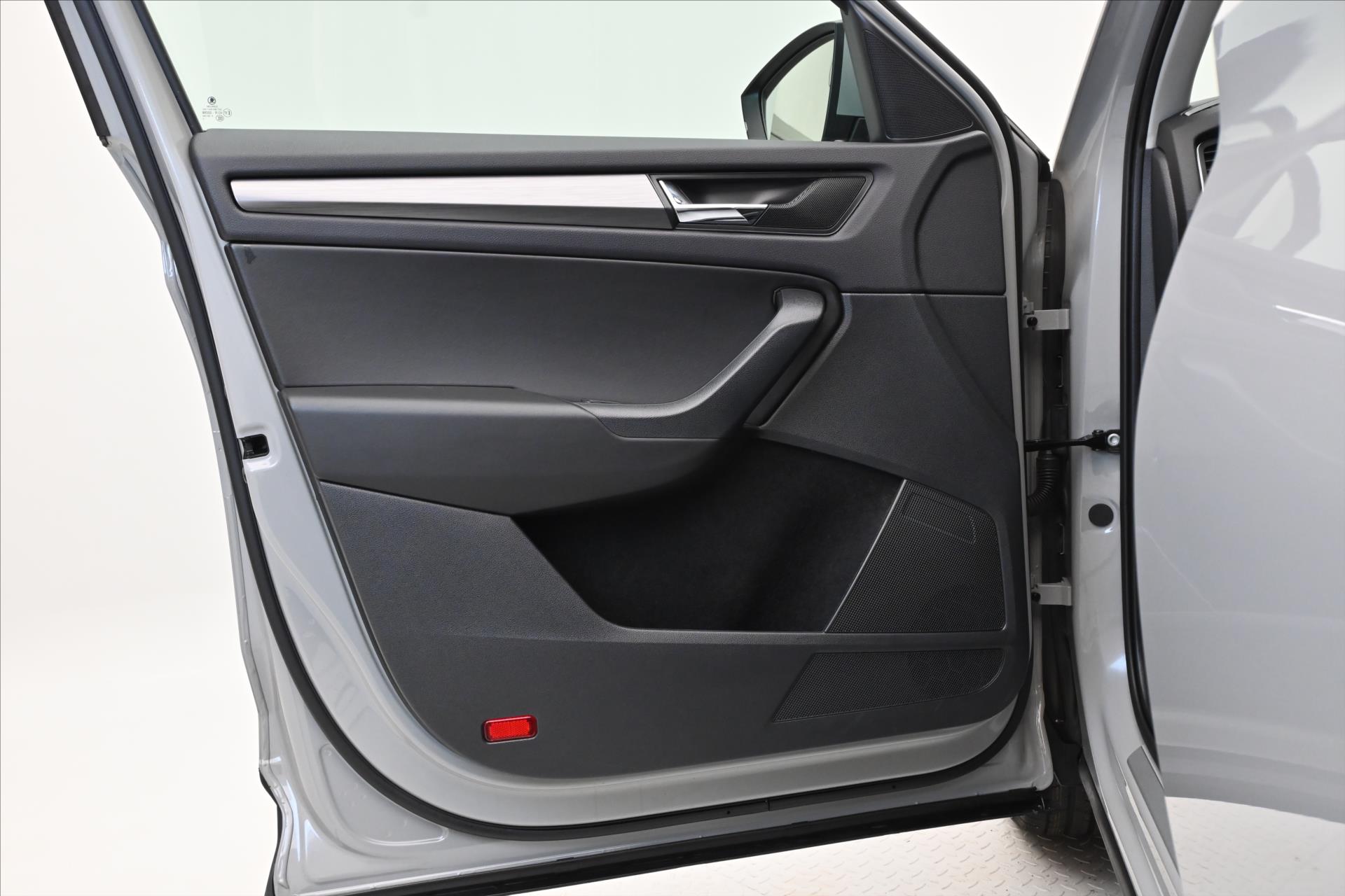 Hlavní fotografie vozu Škoda Kodiaq 1,5 TSI 110 kW DSG Ambition ZÁRUKA AŽ 5 LET (26)