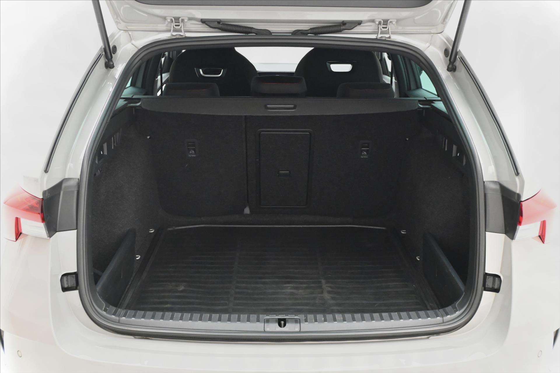 Main photo of the car Skoda Octavia 2.0 TDI RS 147 kW DSG Warranty up to 5 years (11)