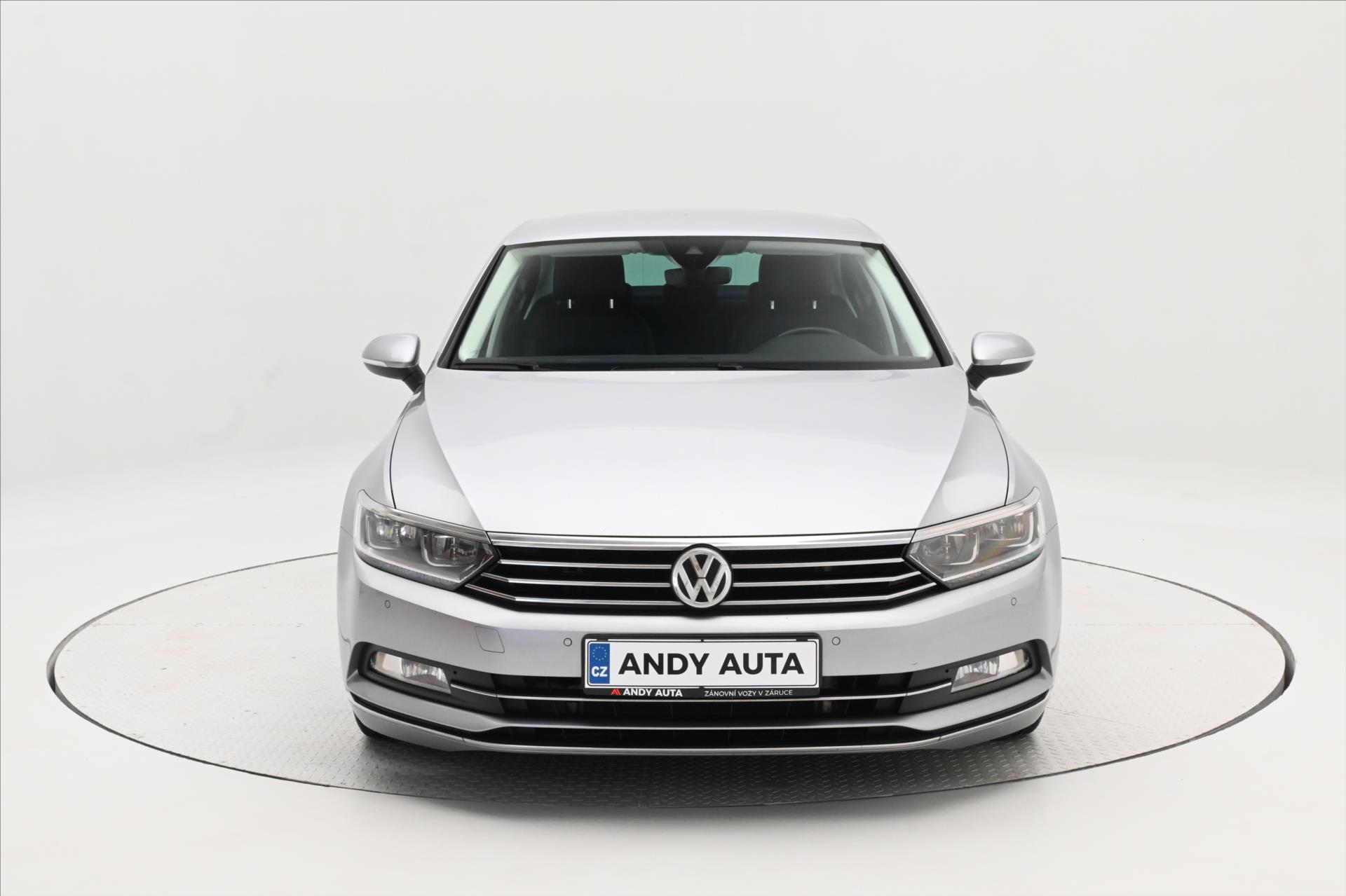 Hlavní fotografie vozu Volkswagen Passat 2,0 TDi 110kW DSG Highline Záruka až 5 let (2)