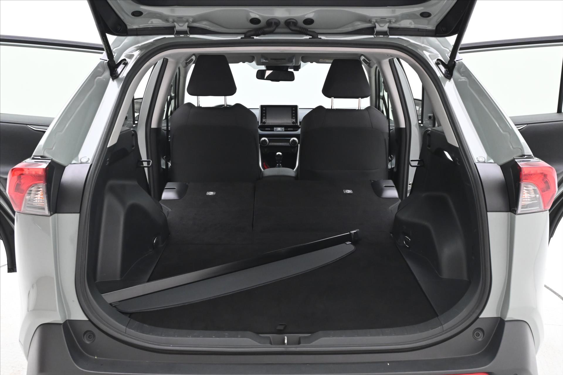 Main photo of the car Toyota Rav4 2.0 VVT-iE 130 kW Business Warranty up to 5 years (12)