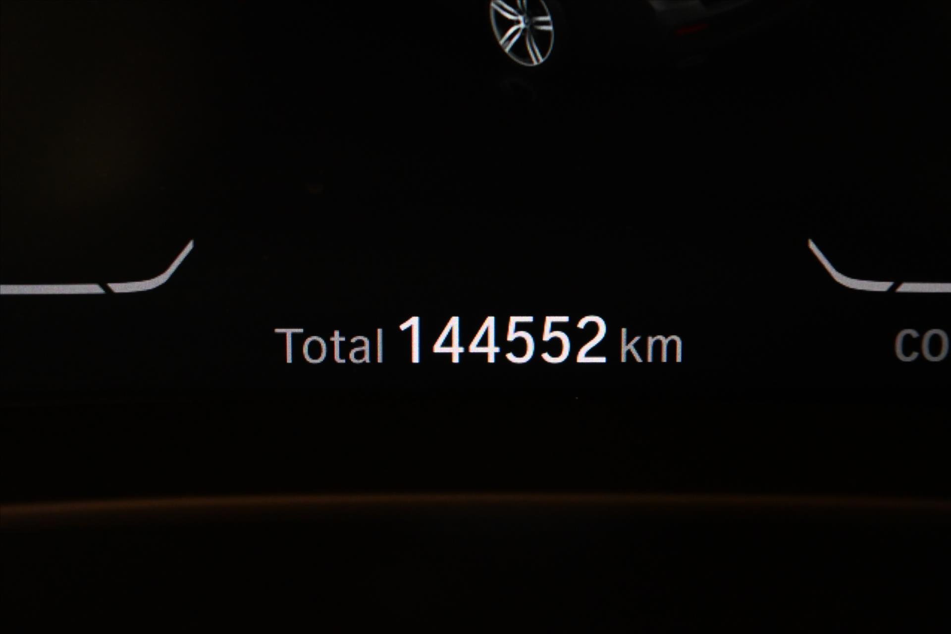 Hlavní fotografie vozu BMW Řada 5 3,0 530d 210kW X-Drive AT/8 Záruka až 5 let (17)