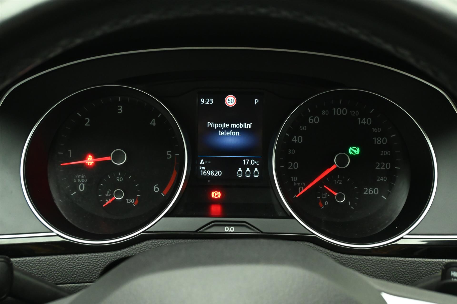 Main photo of the car Volkswagen Passat 2.0 TDI 140 kW DSG Elegance Warranty up to 5 years (17)