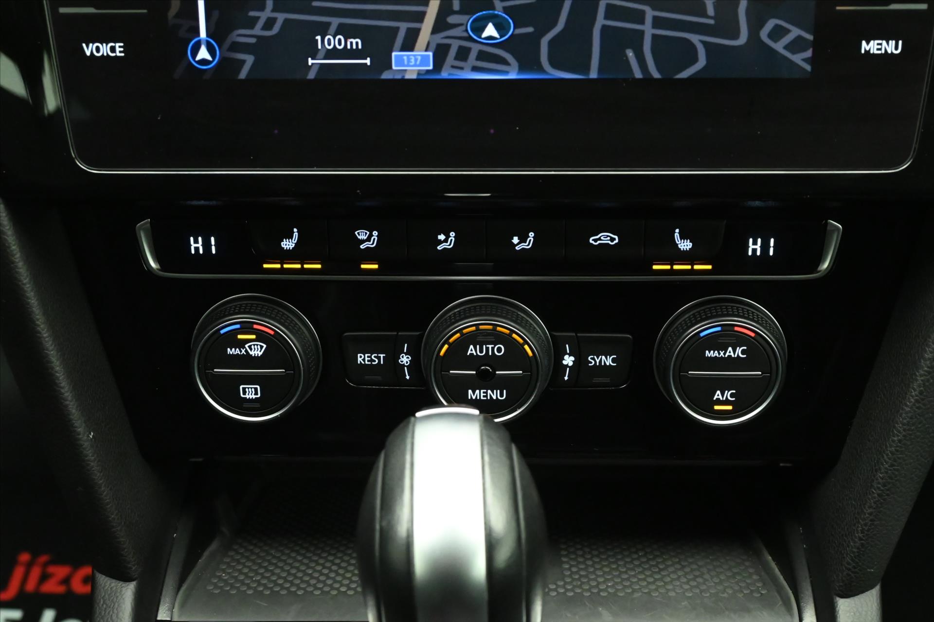 Main photo of the car Volkswagen Passat 2.0 TDI 140 kW DSG Elegance Warranty up to 5 years (23)