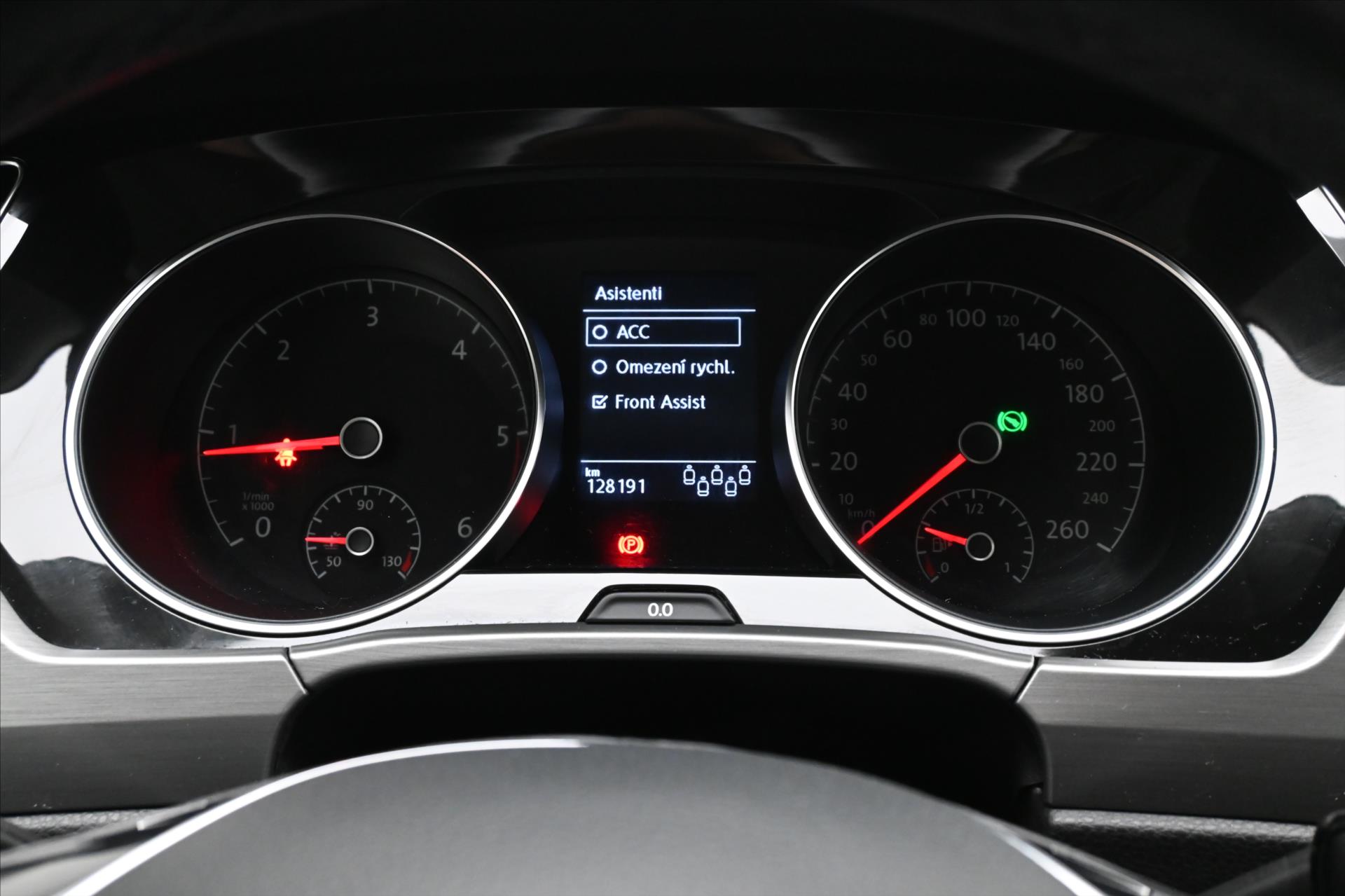 Main photo of the car Volkswagen Touran 2.0 TDI 110 kW DSG 7-seater Comfortline Warranty up to 5 years (18)