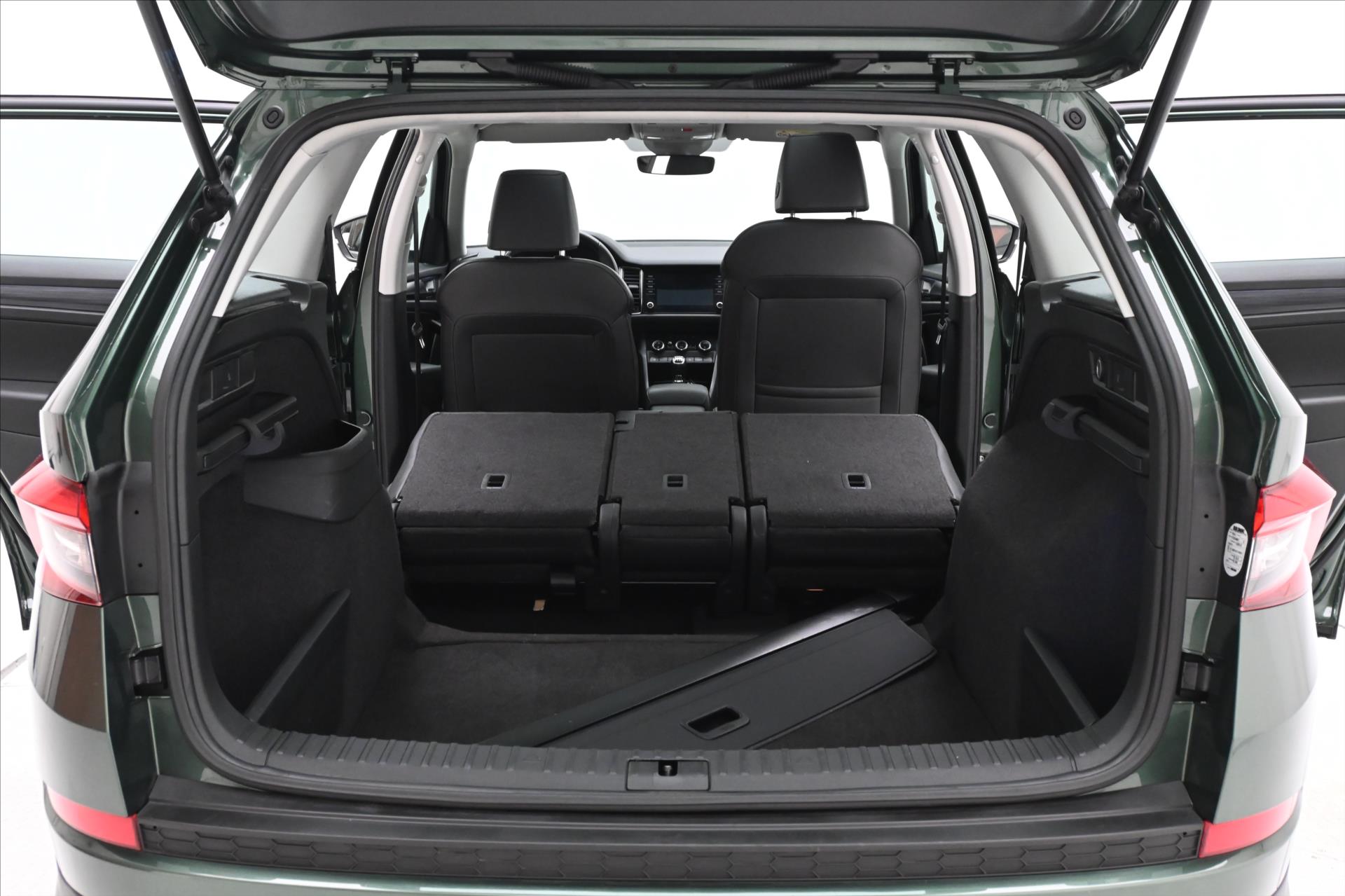 Main photo of the car Skoda Kodiaq 1.5 TSI 110 kW Business Edition Warranty up to 5 years (12)