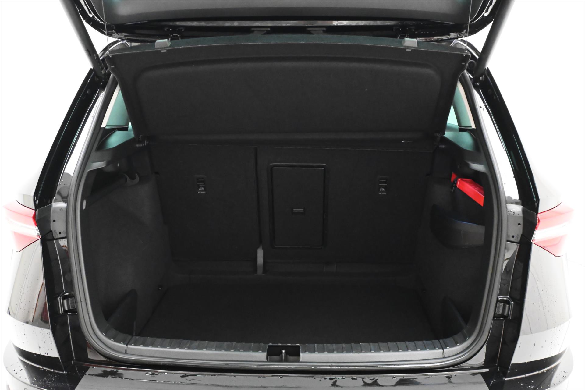 Main photo of the car Skoda Karoq 2.0 TDI 85 kW DSG CLEVER Warranty up to 5 years (10)