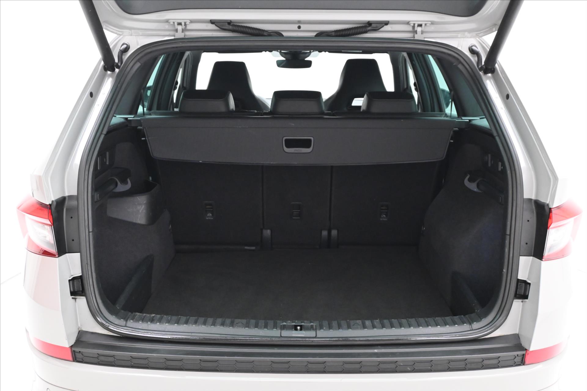 Hlavní fotografie vozu Škoda Kodiaq 1,5 TSI 110 kW Sportline Business Záruka až 5 let (11)