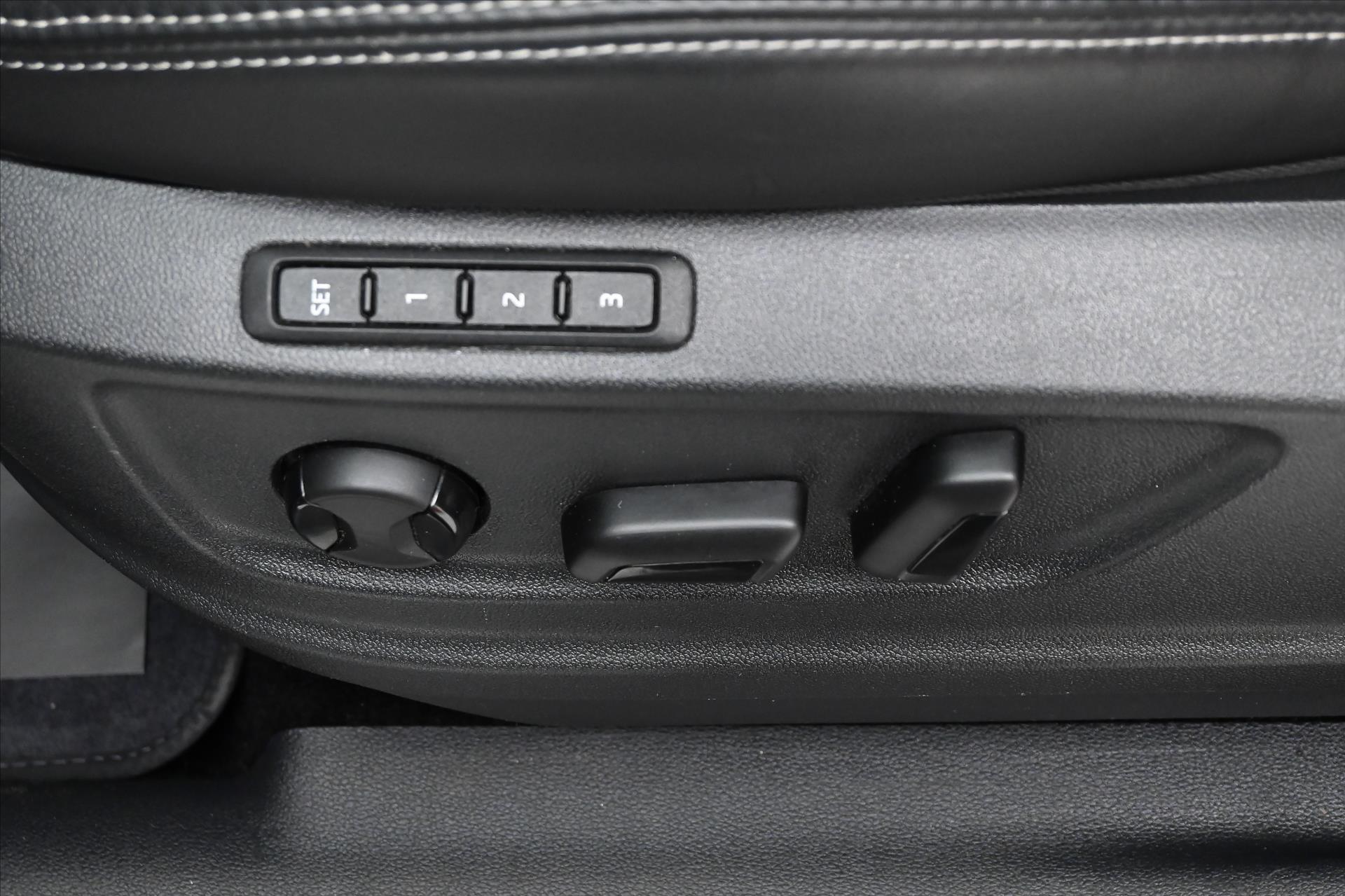 Hlavní fotografie vozu Škoda Kodiaq 1,5 TSI 110 kW Sportline Business Záruka až 5 let (31)