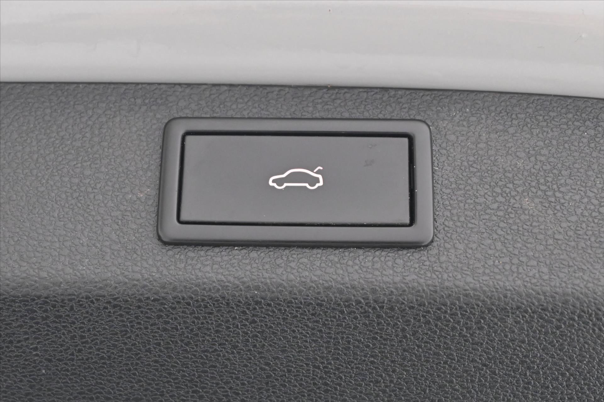 Hlavní fotografie vozu Škoda Kodiaq 1,5 TSI 110 kW Sportline Business Záruka až 5 let (33)