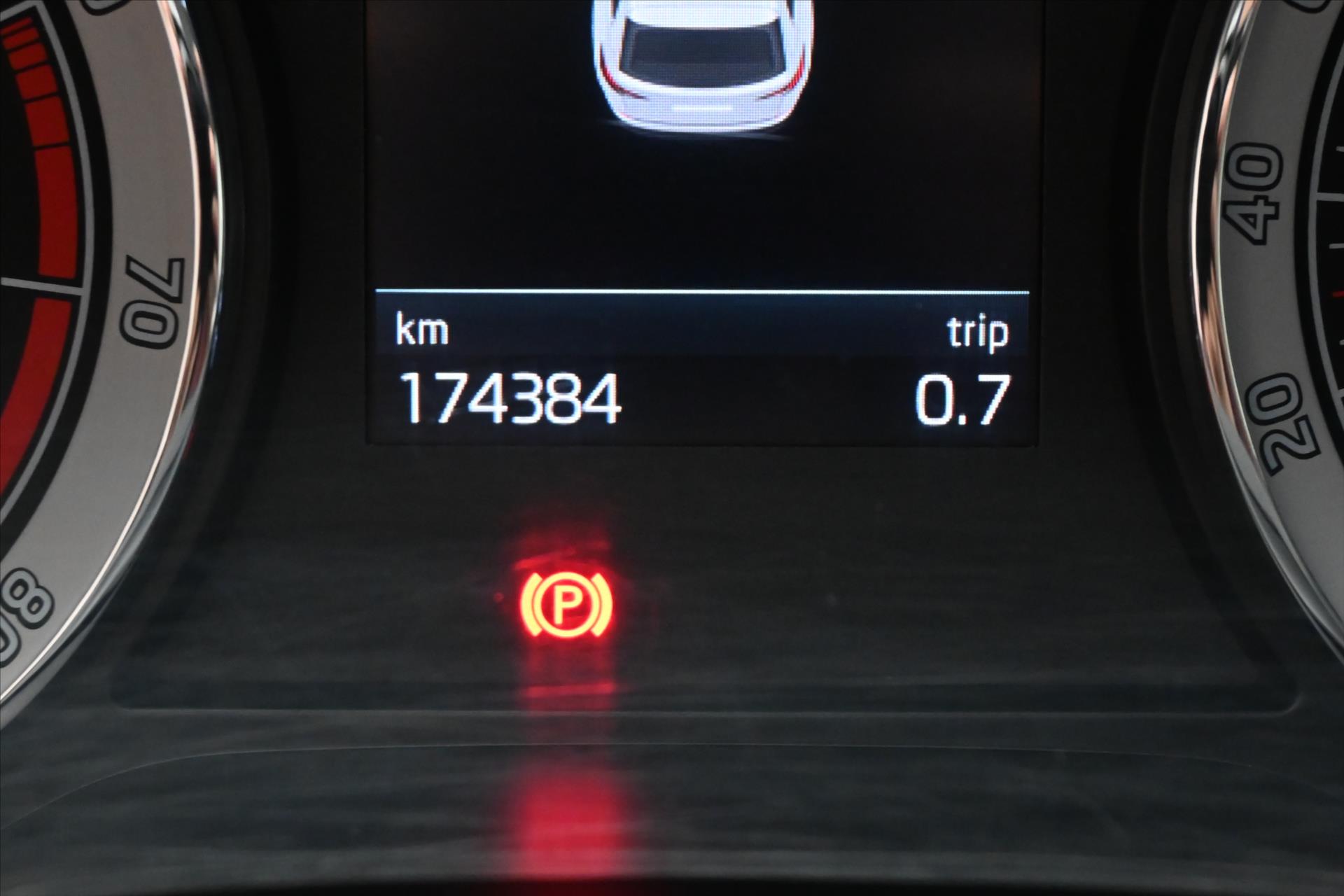 Hlavní fotografie vozu Škoda Kodiaq 1,5 TSi 110kW Business Edition Záruka až 5 let (17)