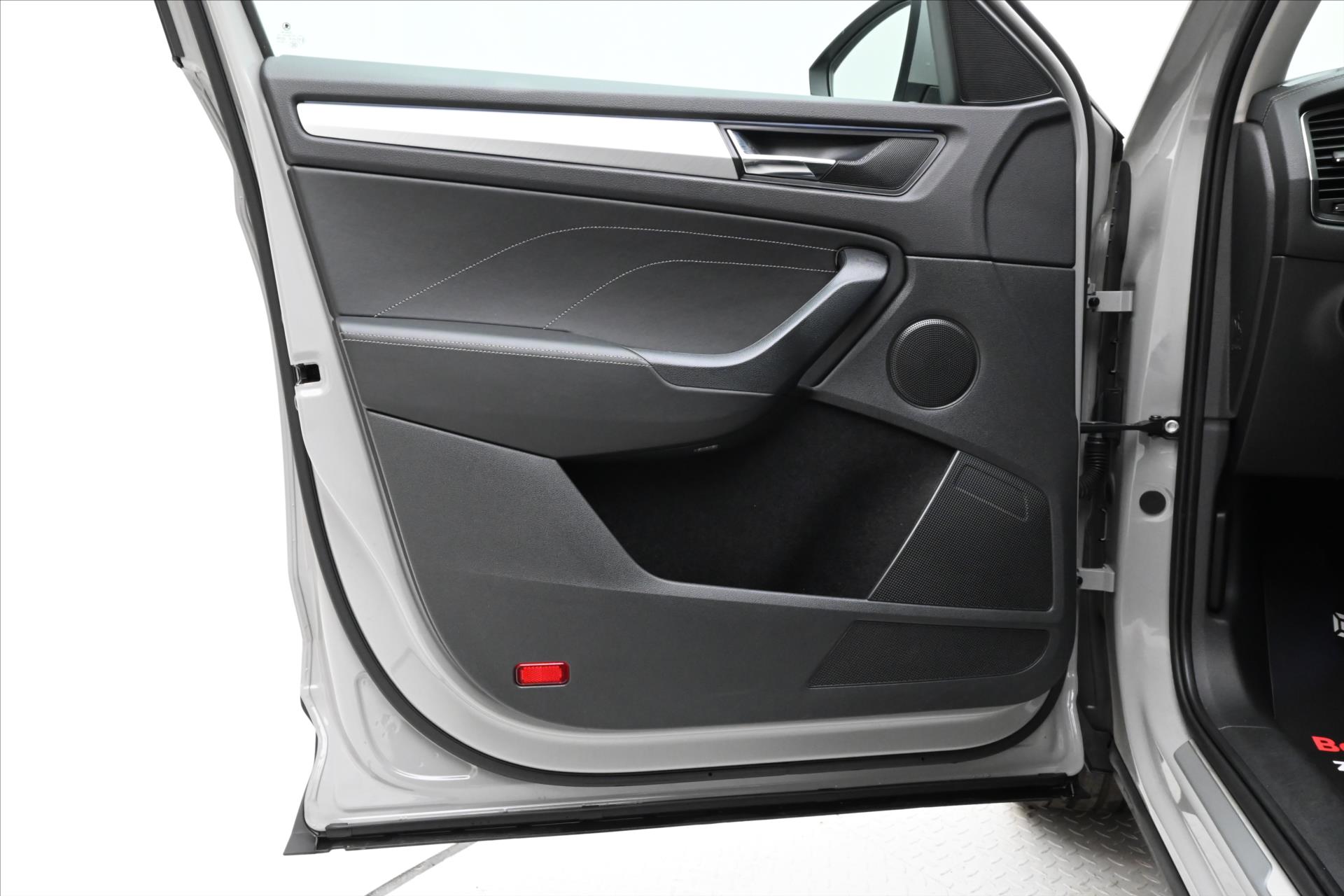 Hlavní fotografie vozu Škoda Kodiaq 1,5 TSi 110kW Business Edition Záruka až 5 let (24)