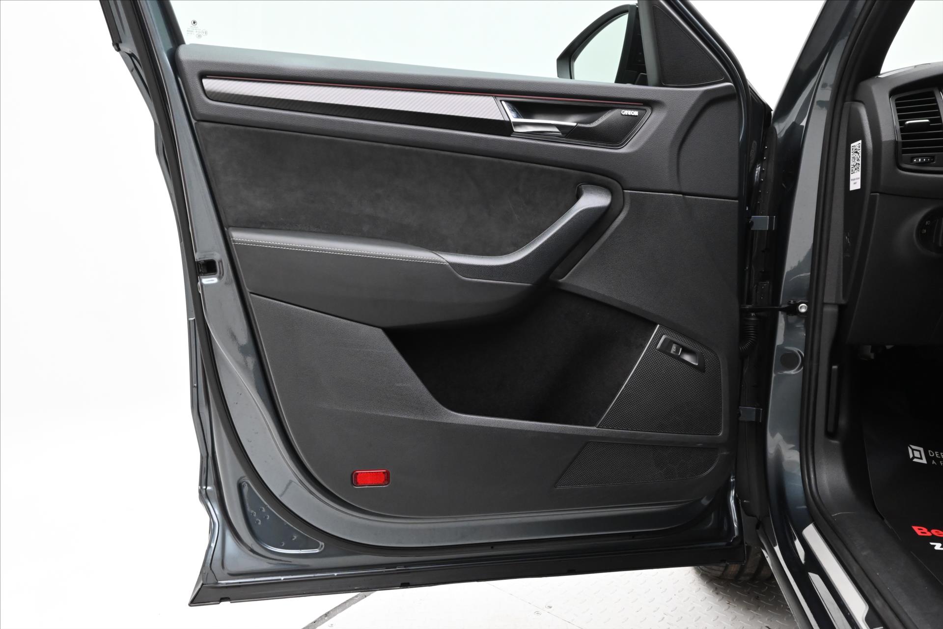 Hlavní fotografie vozu Škoda Kodiaq 1,5 TSi 110kW DSG Sportline Záruka až 5 let (29)