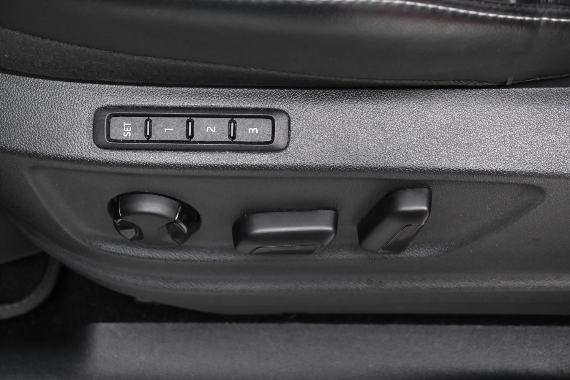 Hlavní fotografie vozu Škoda Kodiaq 1,5 TSi 110kW DSG Sportline Záruka až 5 let (33)