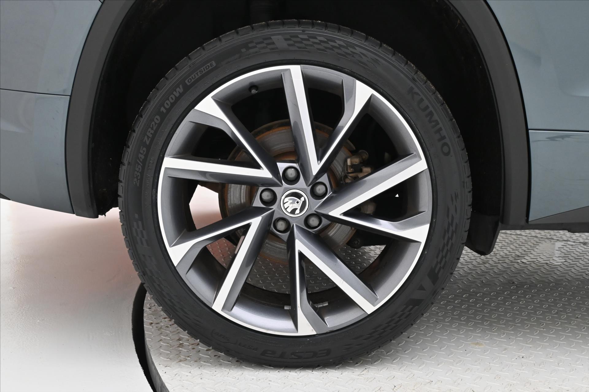 Hlavní fotografie vozu Škoda Kodiaq 1,5 TSi 110kW DSG Sportline Záruka až 5 let (41)