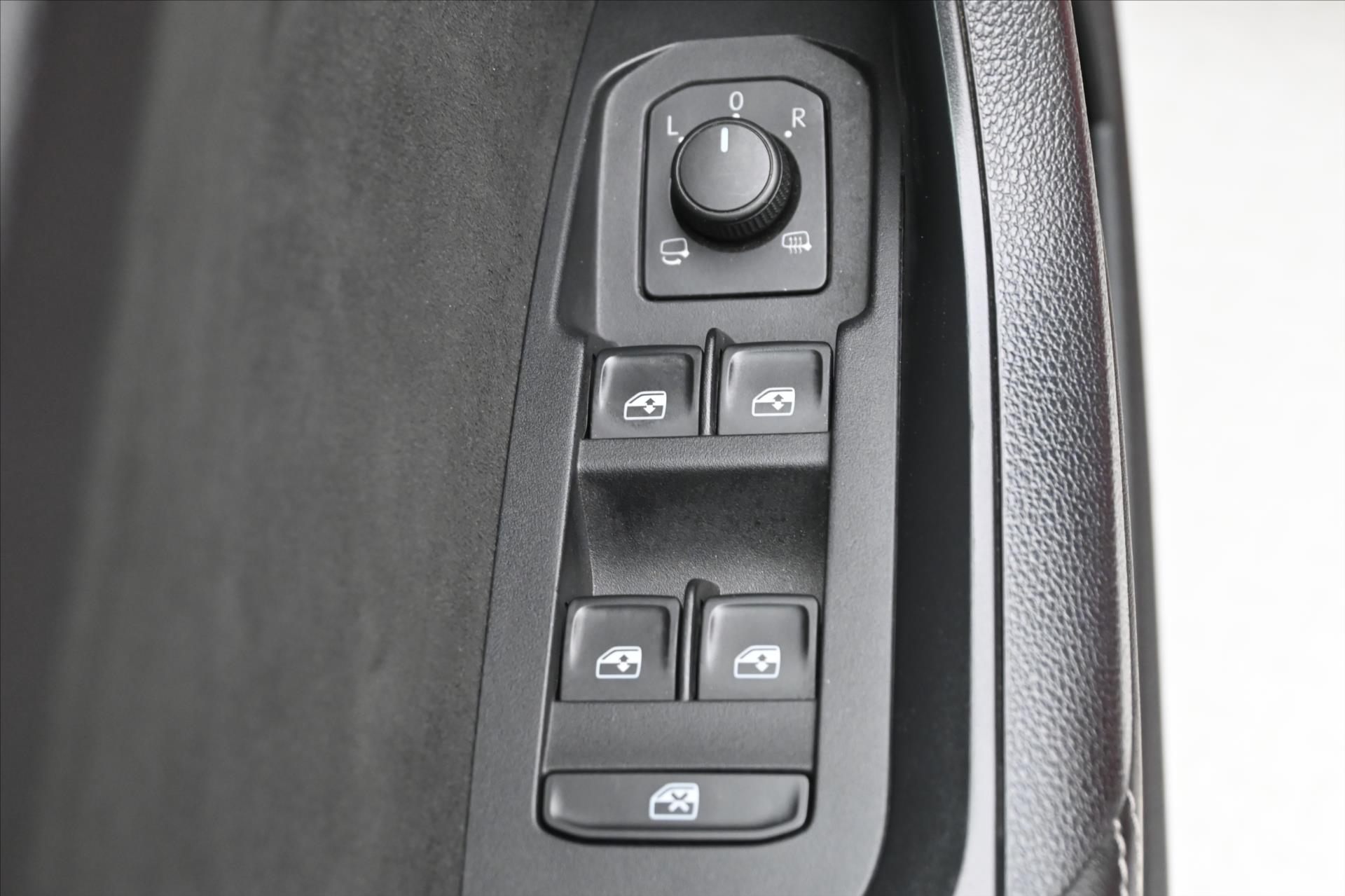 Hlavní fotografie vozu Škoda Kodiaq 1,5 TSI 110 kW Sportline Business Záruka až 5 let (25)