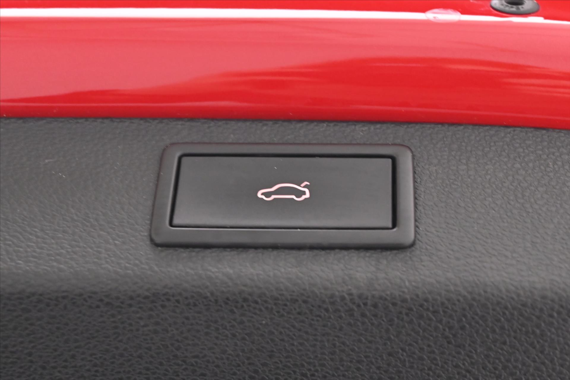 Hlavní fotografie vozu Škoda Kodiaq 1,5 TSI 110 kW Sportline Business Záruka až 5 let (30)