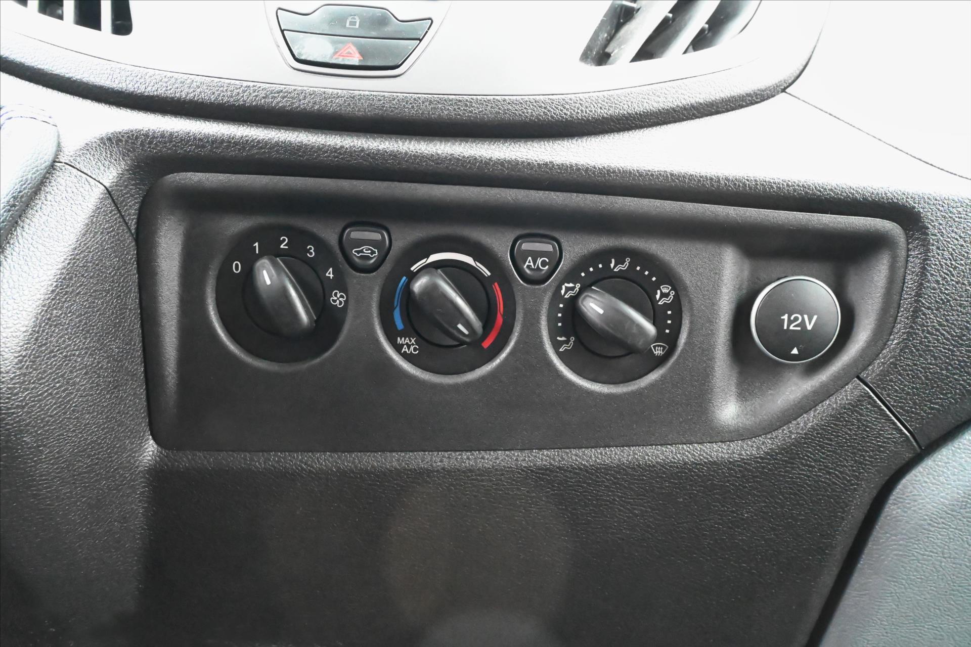 Hlavní fotografie vozu Ford Transit 2,0 Ecoblue 96kW L2H2 NEZ.TOP. Záruka až 5 let (18)