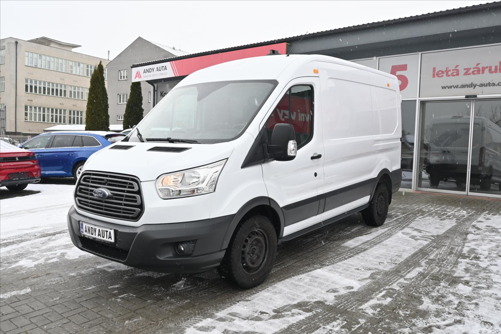 Hlavní fotografie vozu Ford Transit 2,0 Ecoblue 96kW L2H2 NEZ.TOP. Záruka až 5 let (2)