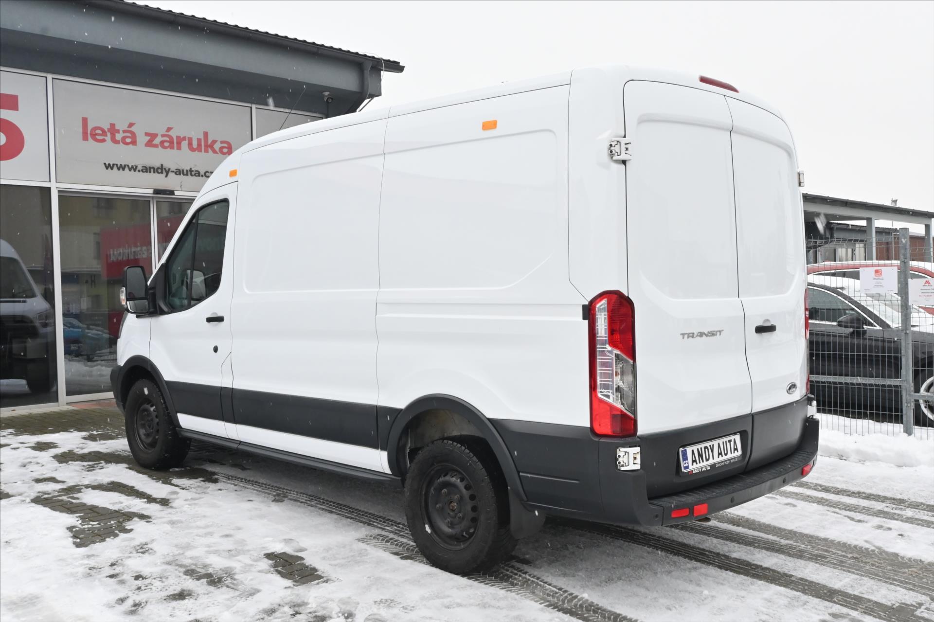 Hlavní fotografie vozu Ford Transit 2,0 Ecoblue 96kW L2H2 NEZ.TOP. Záruka až 5 let (5)