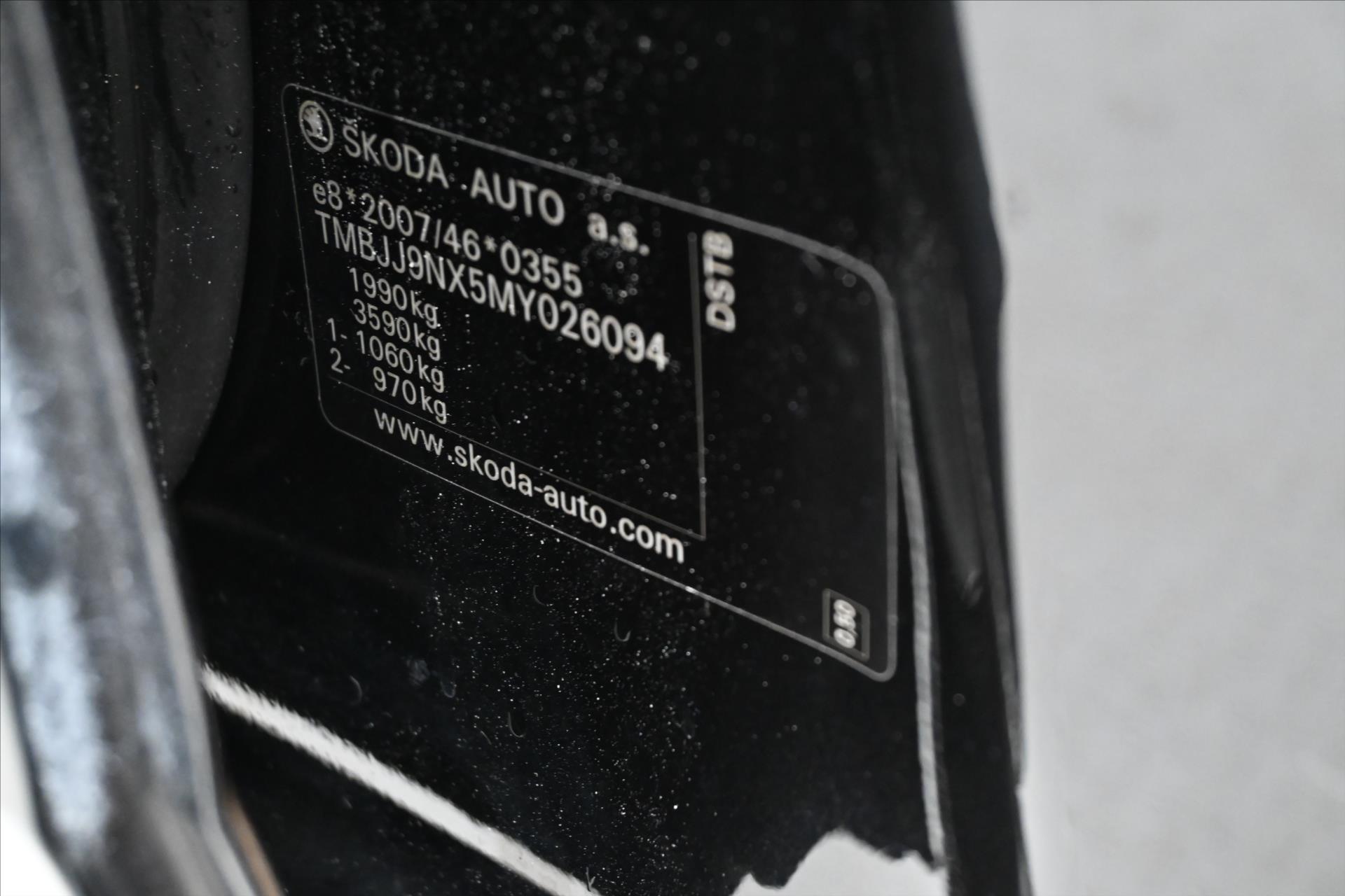 Hlavní fotografie vozu Škoda Octavia 2,0 TDI 110kW STYLE DSG Záruka až 5 let (12)