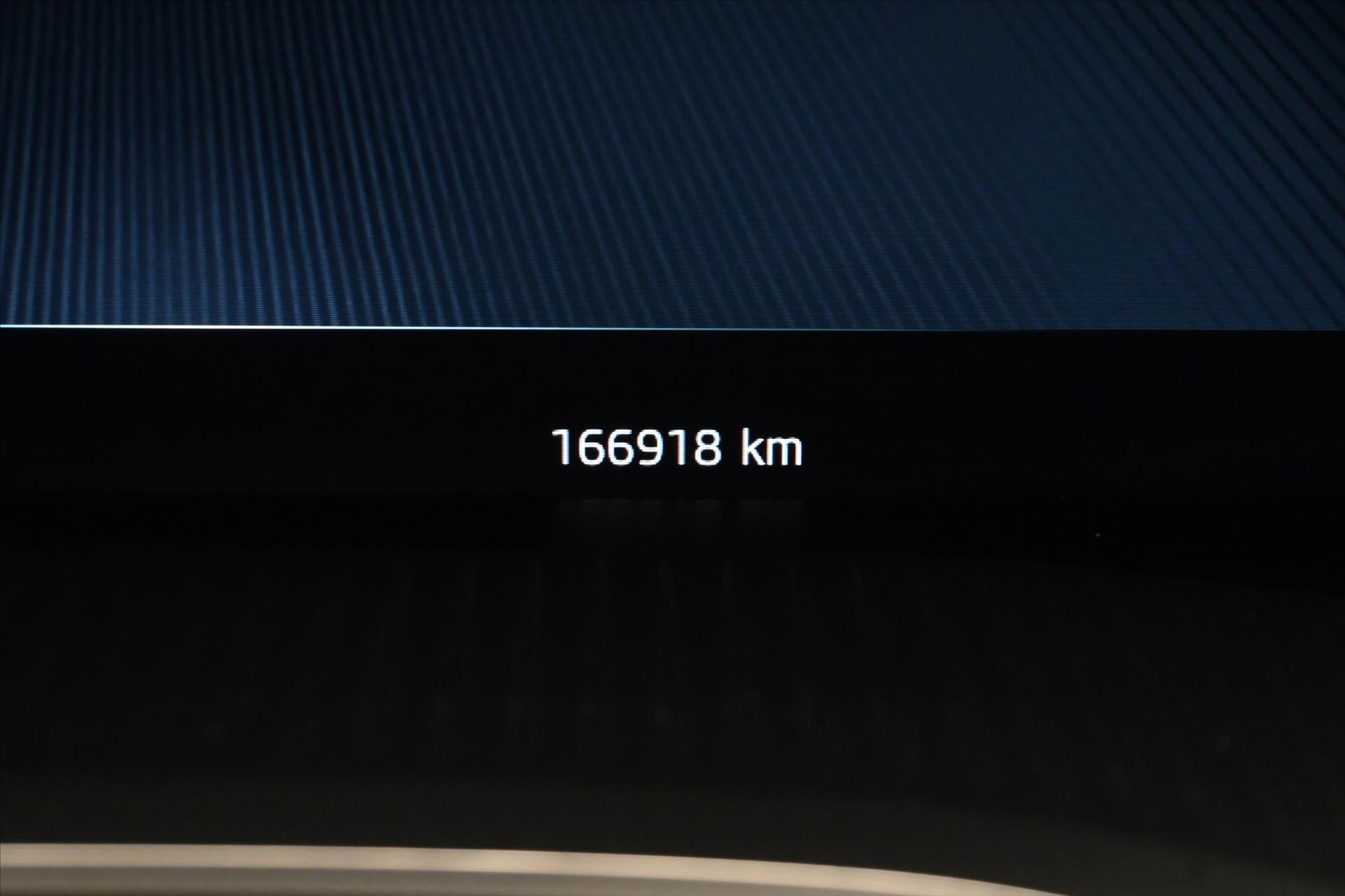 Hlavní fotografie vozu Škoda Octavia 2,0 TDI 110kW STYLE DSG Záruka až 5 let (17)