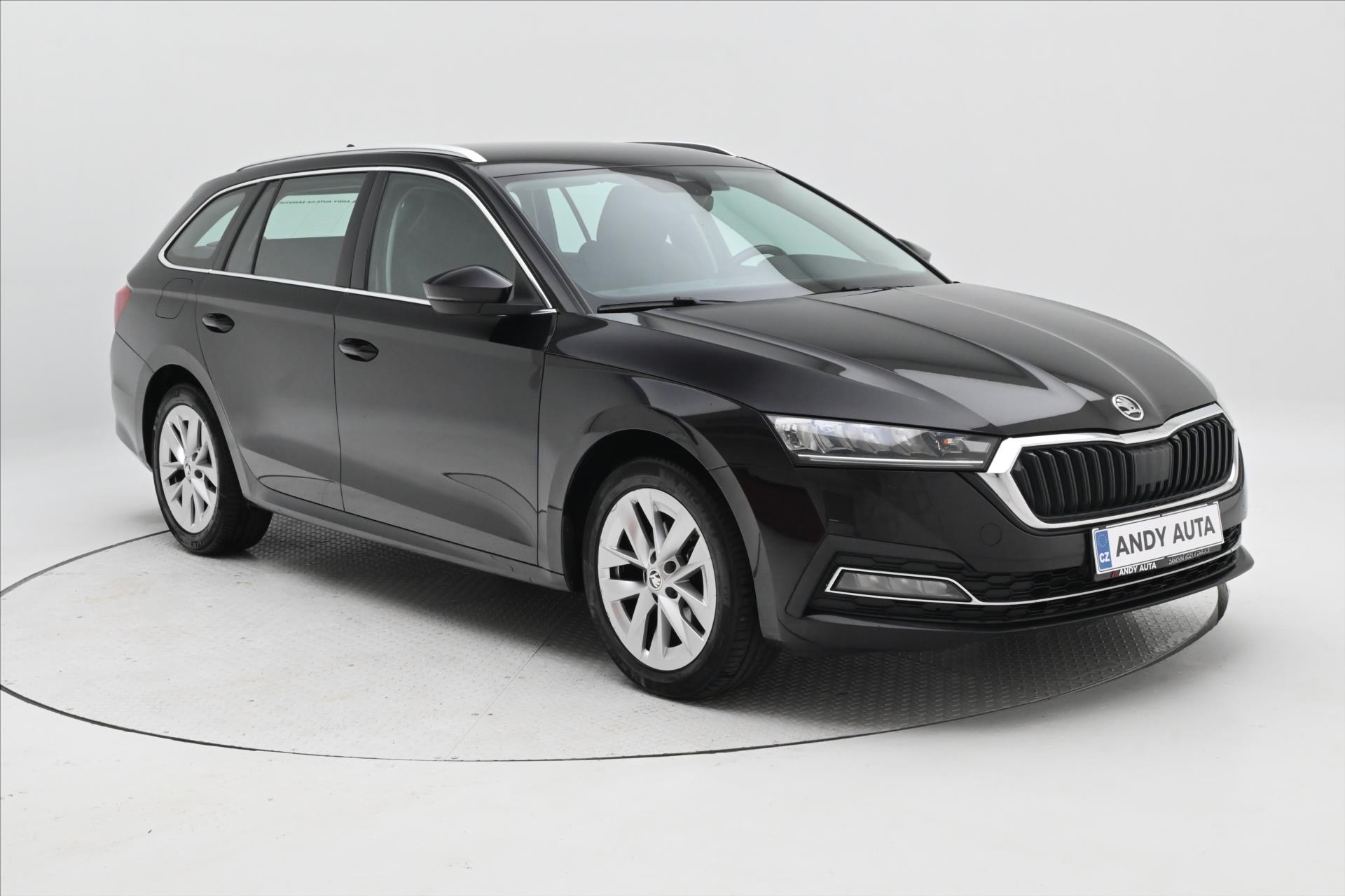 Hlavní fotografie vozu Škoda Octavia 2,0 TDI 110kW STYLE DSG Záruka až 5 let (3)