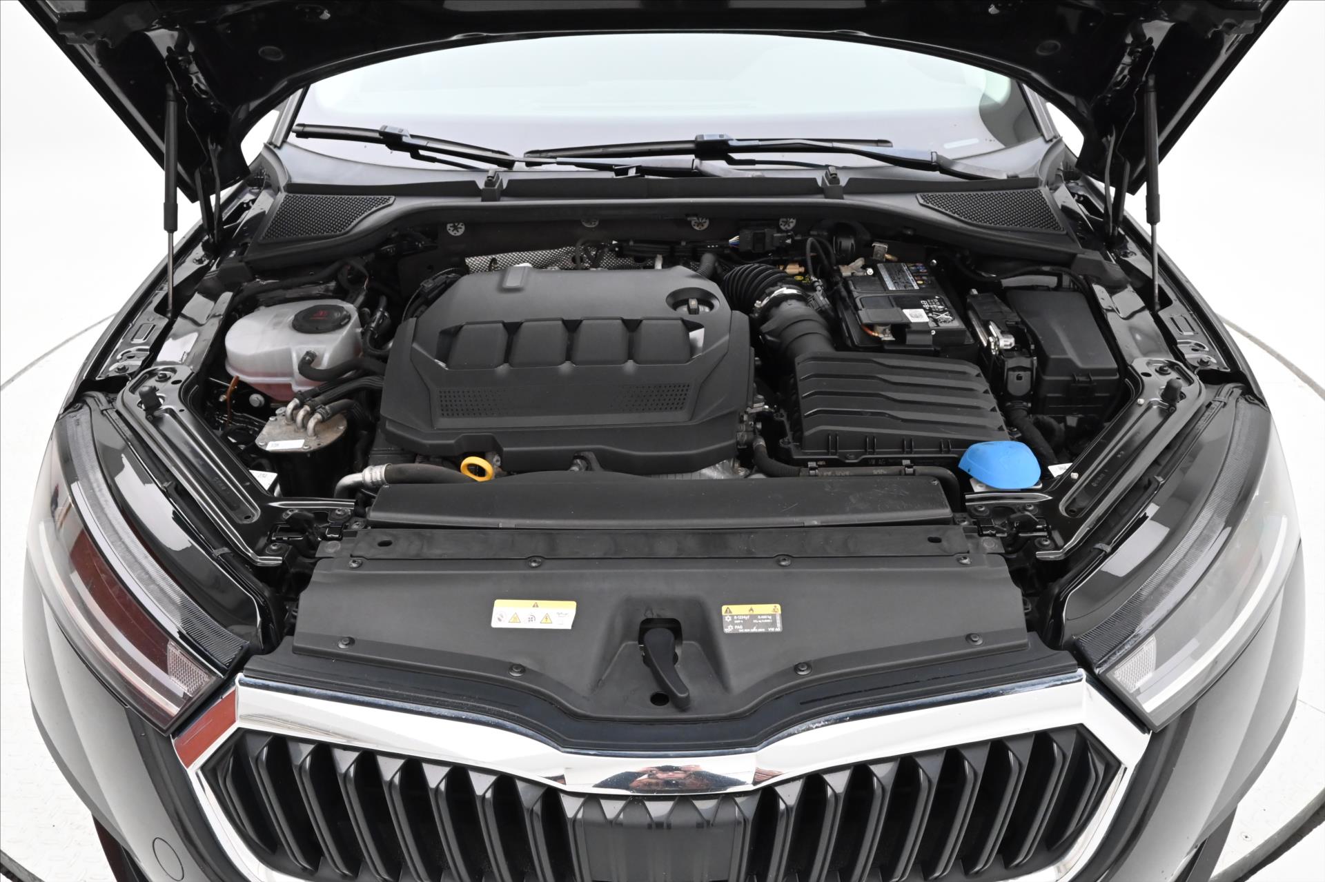 Hlavní fotografie vozu Škoda Octavia 2,0 TDI 110kW STYLE DSG Záruka až 5 let (9)