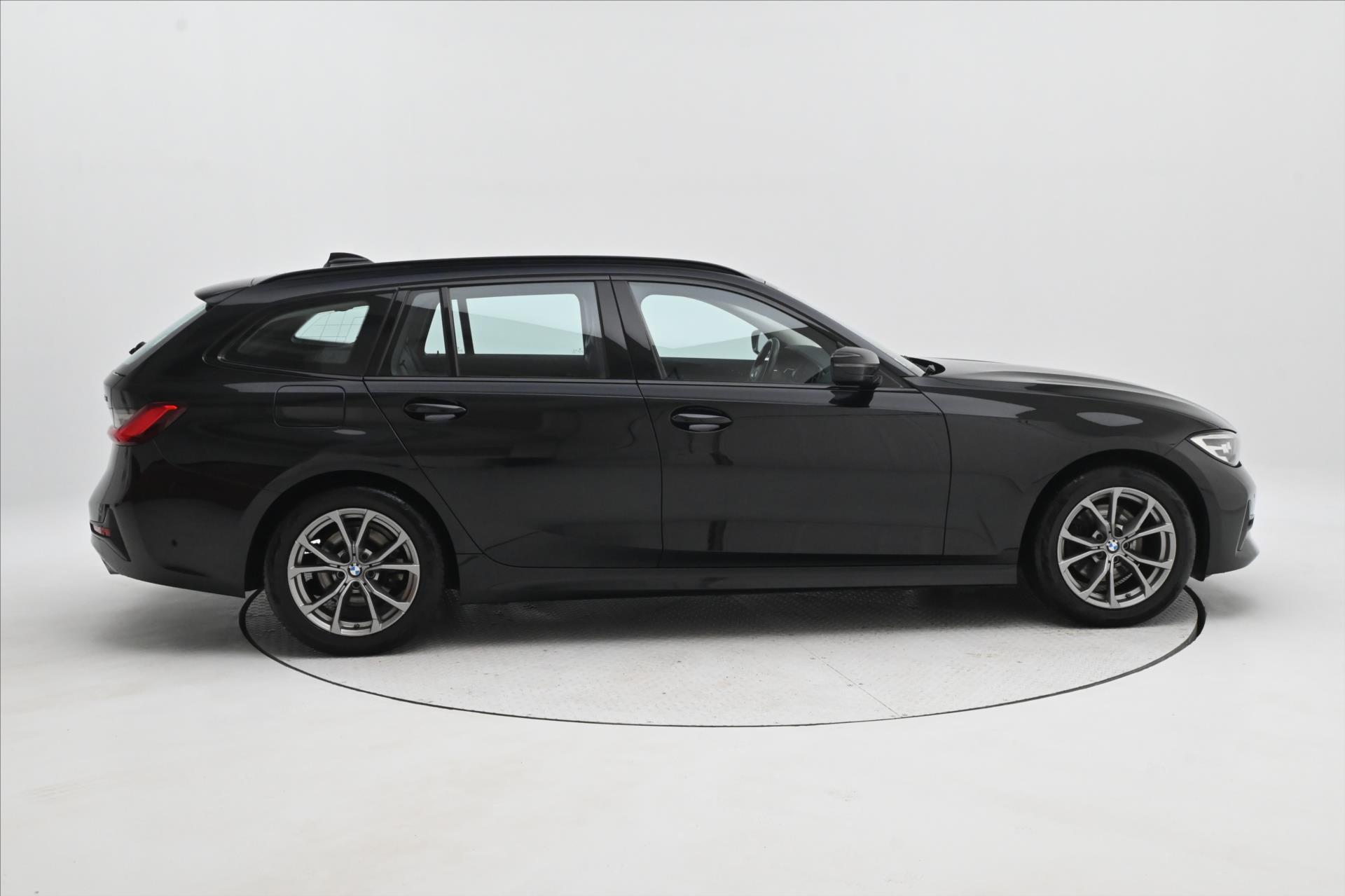 Main photo of the car BMW Row 3 2.0 320d 140kW AT8 Warranty up to 5 years (4)