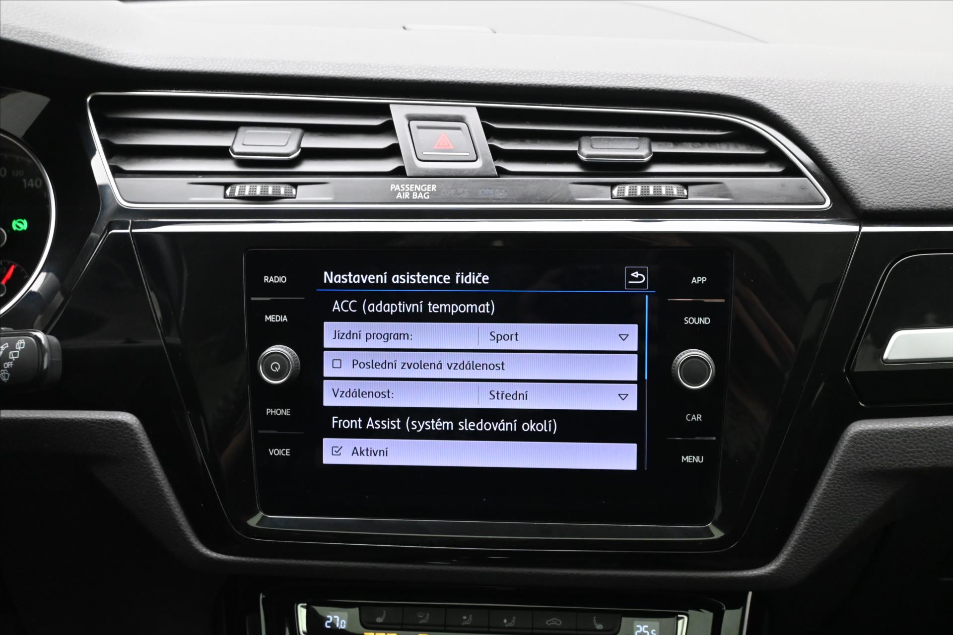 Hlavní fotografie vozu Volkswagen Touran 2,0 TDI 110kW HIGHLINE DSG Záruka až 5 let (21)