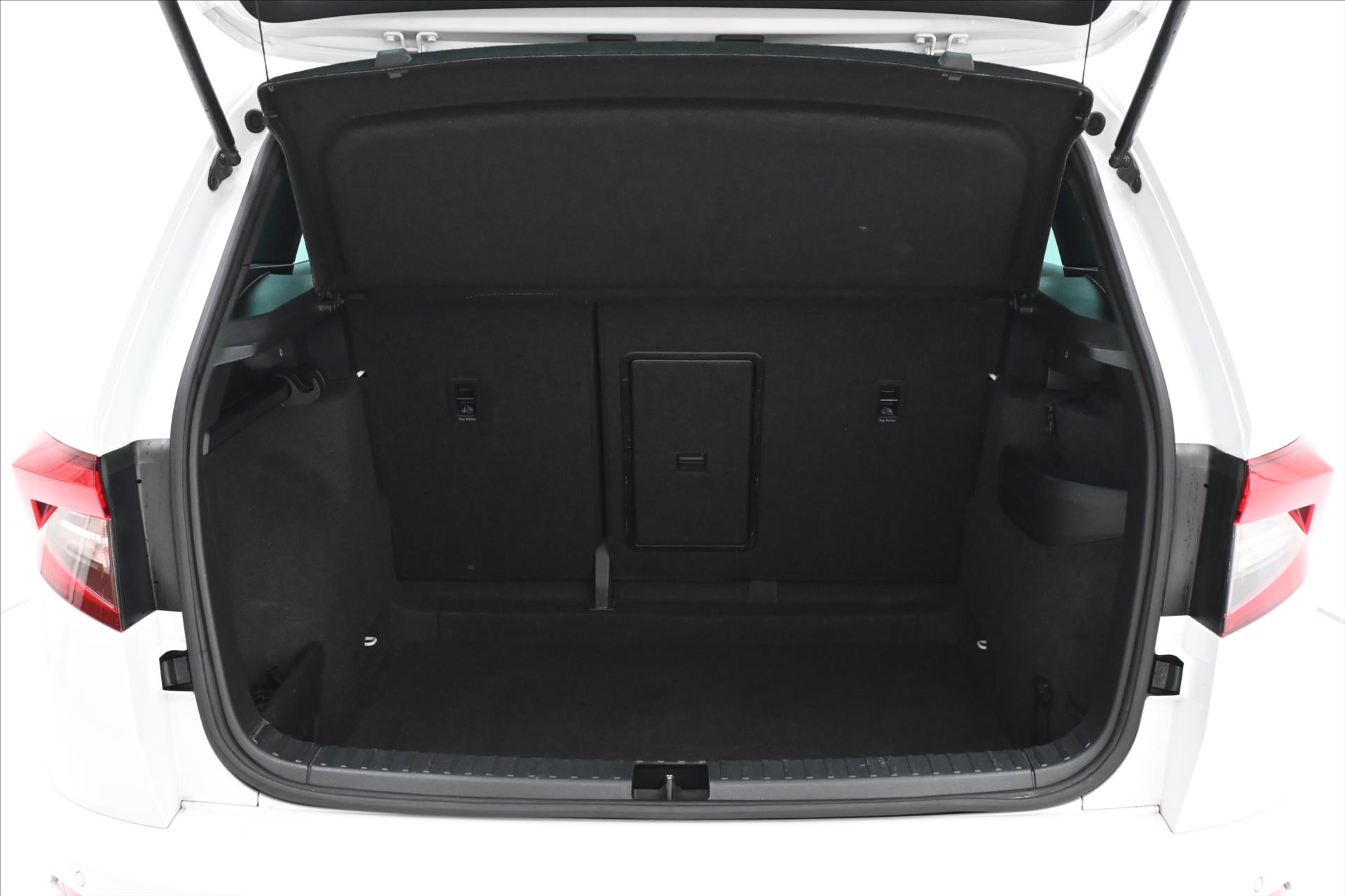 Hlavní fotografie vozu Škoda Karoq 1,5 TSI 110 kW Sportline Business Záruka až 5 let (11)