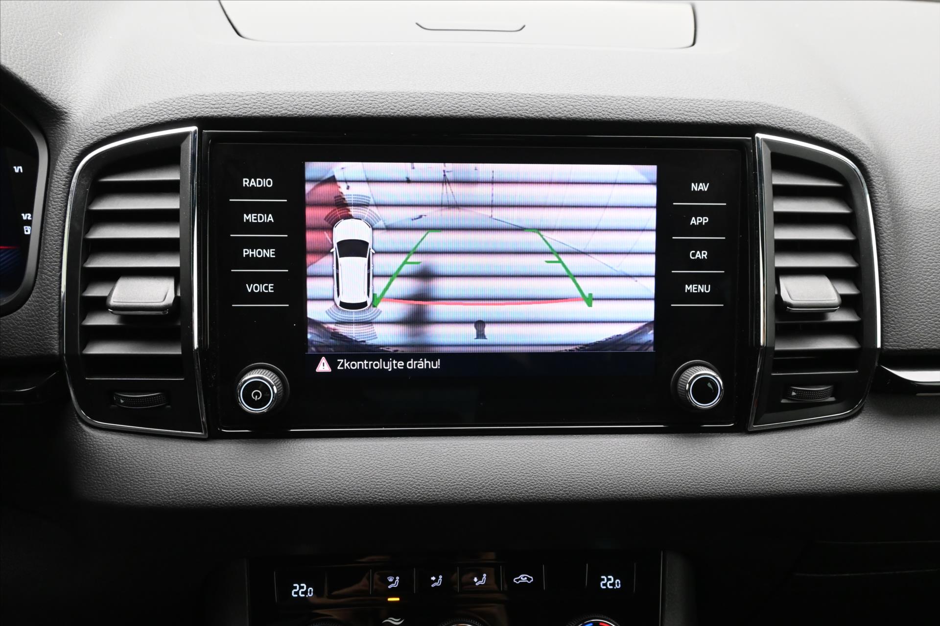 Hlavní fotografie vozu Škoda Karoq 1,5 TSI 110 kW Sportline Business Záruka až 5 let (22)