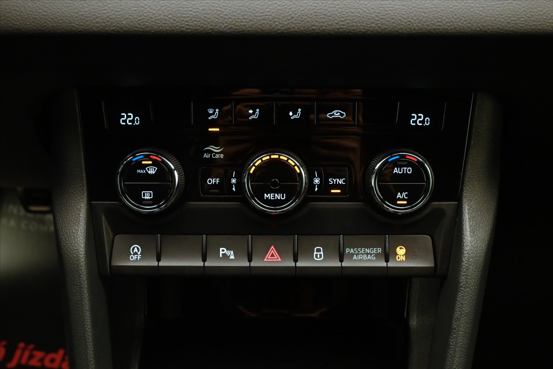 Hlavní fotografie vozu Škoda Karoq 1,5 TSi 110kW Sportline Business Záruka až 5 let (22)