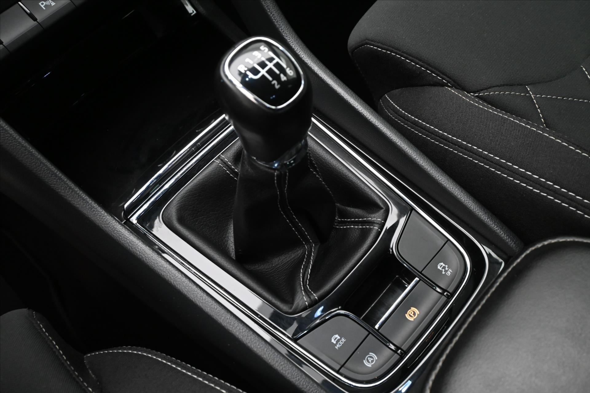 Hlavní fotografie vozu Škoda Karoq 1,5 TSi 110kW Sportline Business Záruka až 5 let (23)