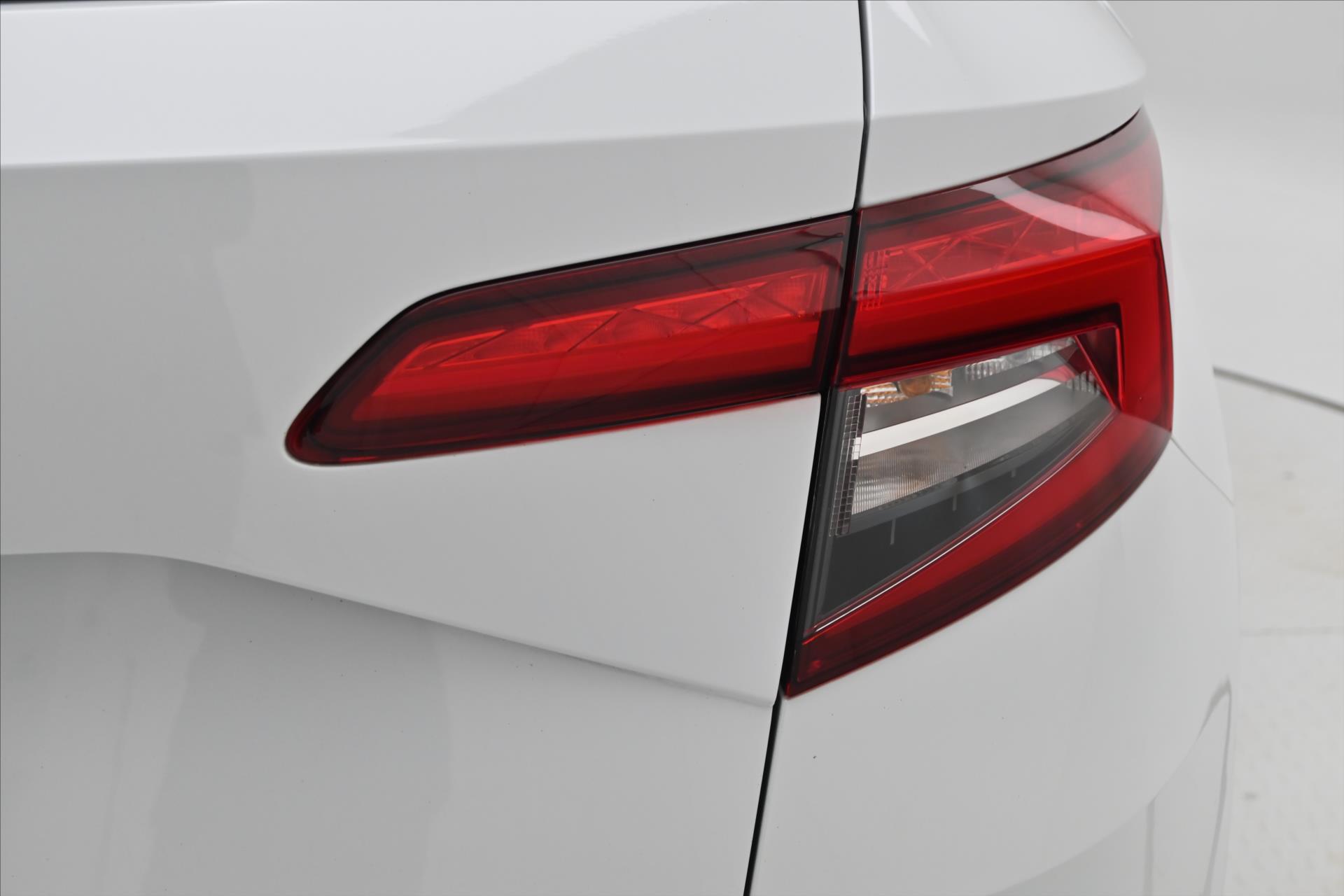 Hlavní fotografie vozu Škoda Karoq 1,5 TSi 110kW Sportline Business Záruka až 5 let (30)