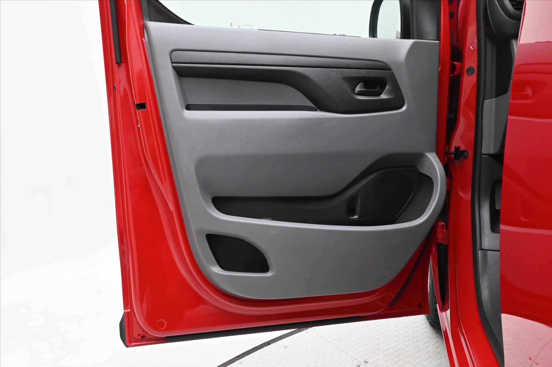 Hlavní fotografie vozu Peugeot Expert 2,0 BlueHDi 110kW LONG Záruka až 5 let (25)