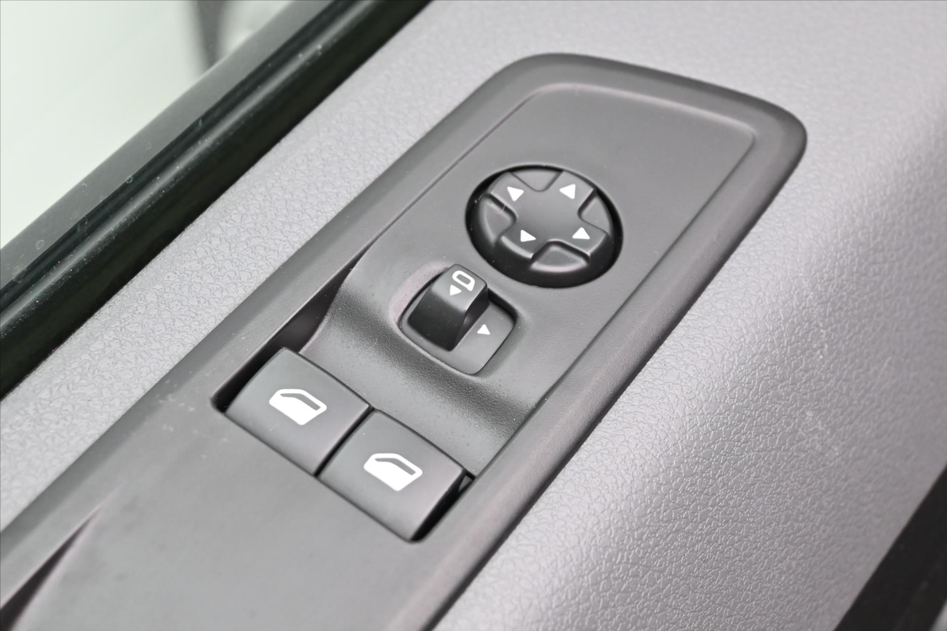 Hlavní fotografie vozu Peugeot Expert 2,0 BlueHDi 110kW LONG Záruka až 5 let (26)