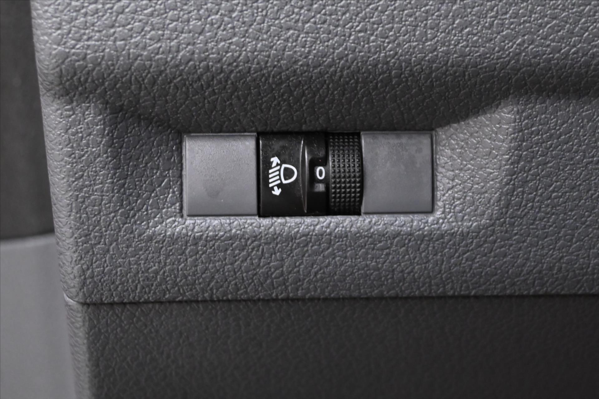 Hlavní fotografie vozu Peugeot Expert 2,0 BlueHDi 110kW LONG Záruka až 5 let (27)