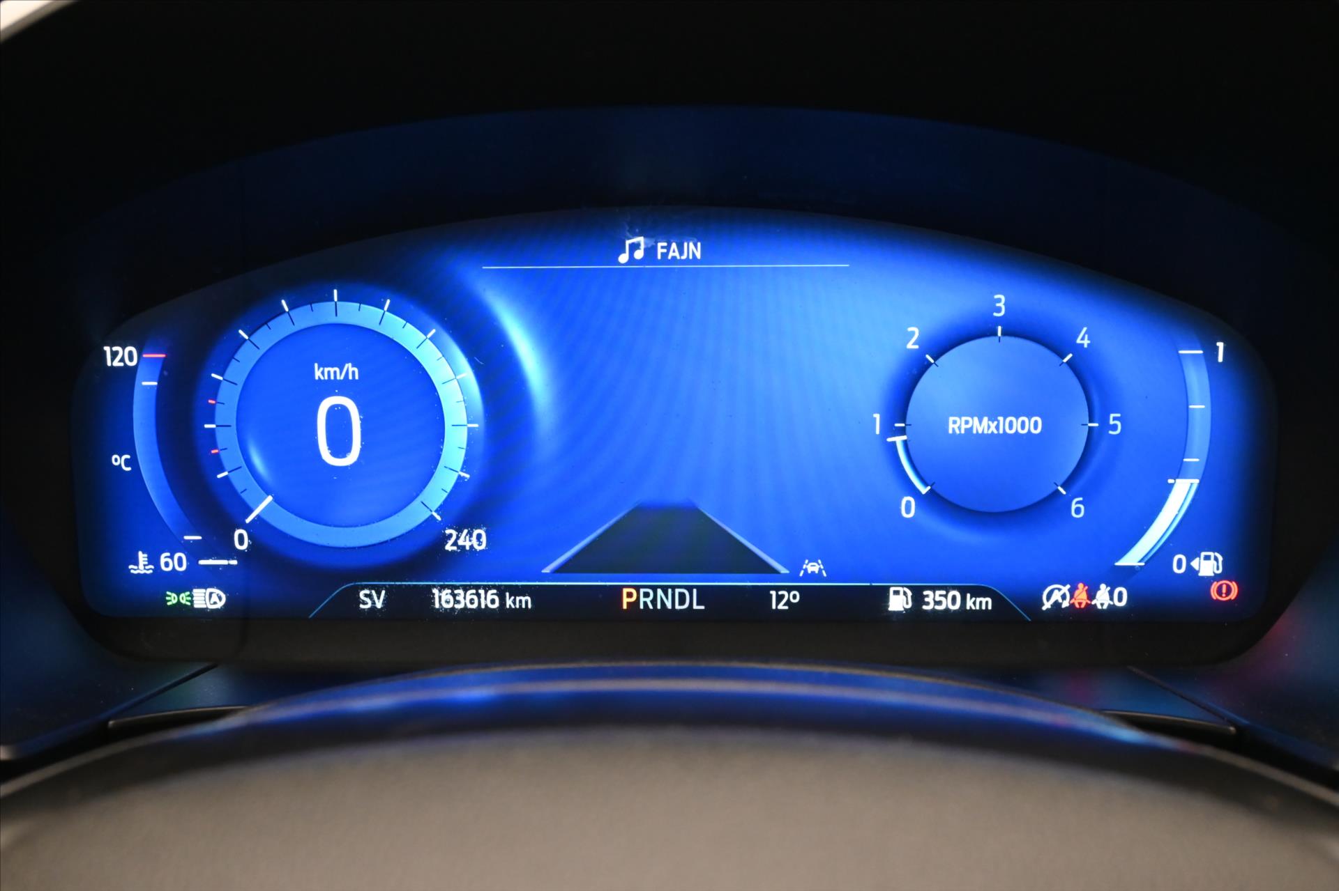 Hlavní fotografie vozu Ford Kuga 2,0 EcoBlue 140 kW AT8 AWD Záruka až 5 let (17)