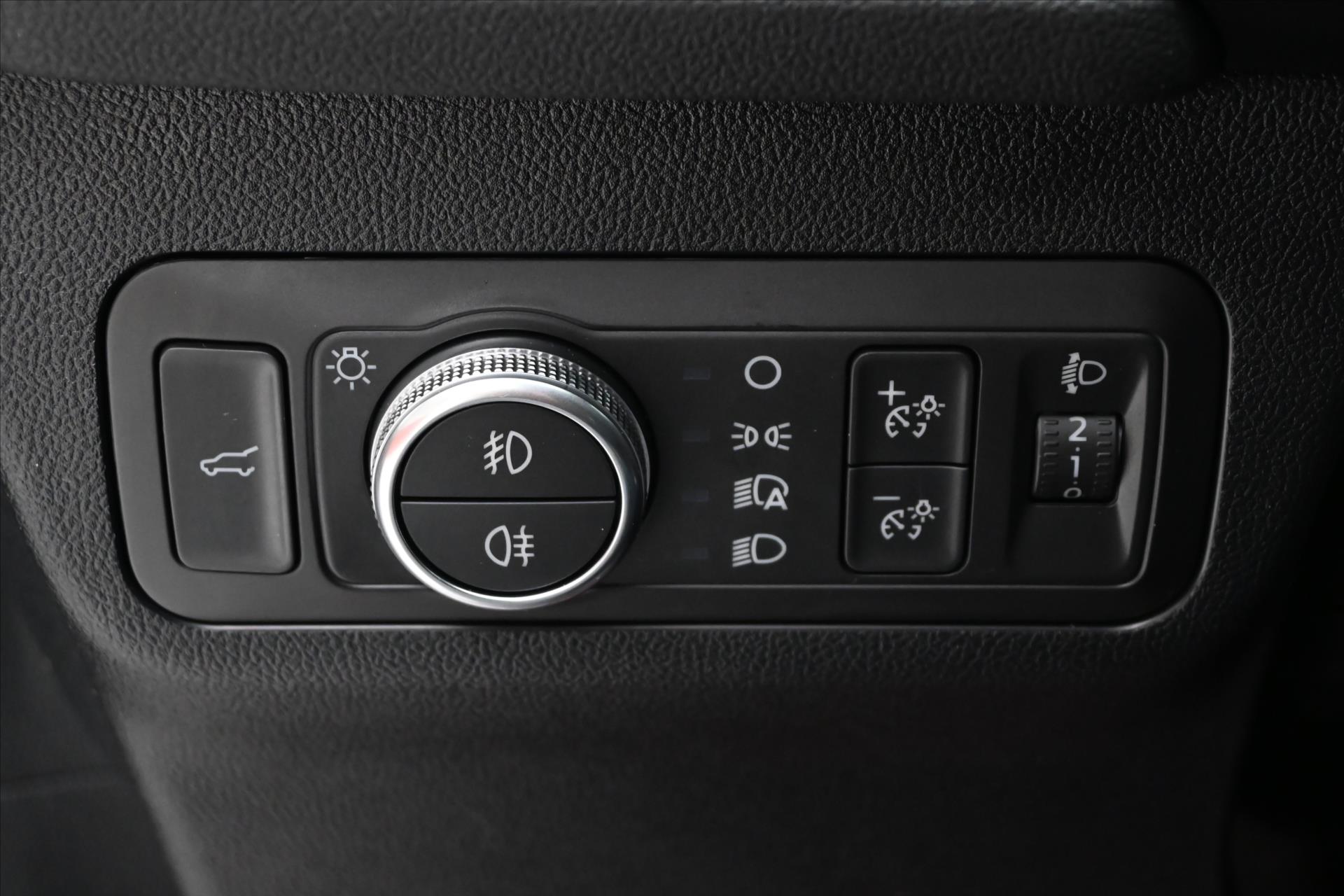 Hlavní fotografie vozu Ford Kuga 2,0 EcoBlue 140 kW AT8 AWD Záruka až 5 let (26)