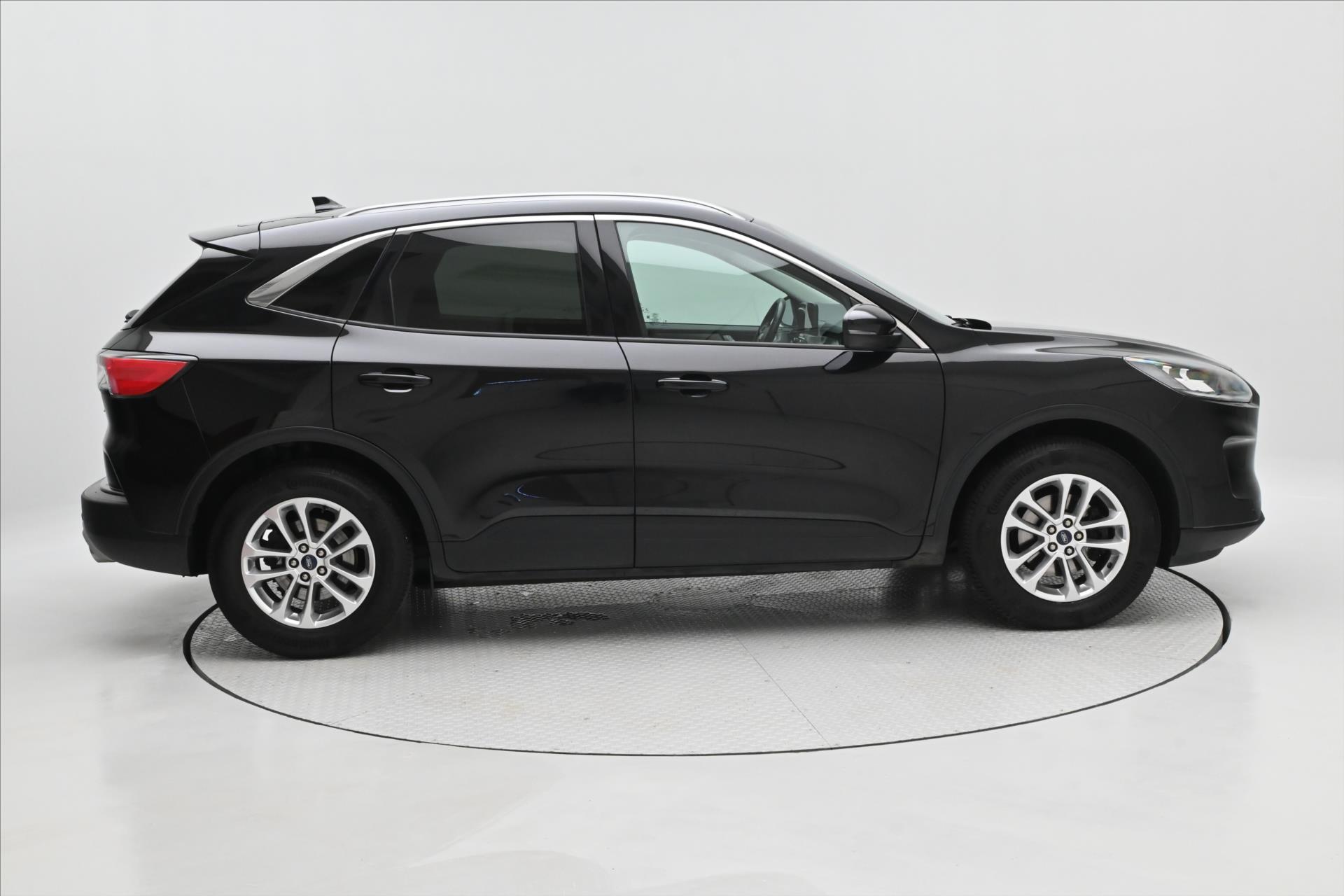 Hlavní fotografie vozu Ford Kuga 2,0 EcoBlue 140 kW AT8 AWD Záruka až 5 let (5)