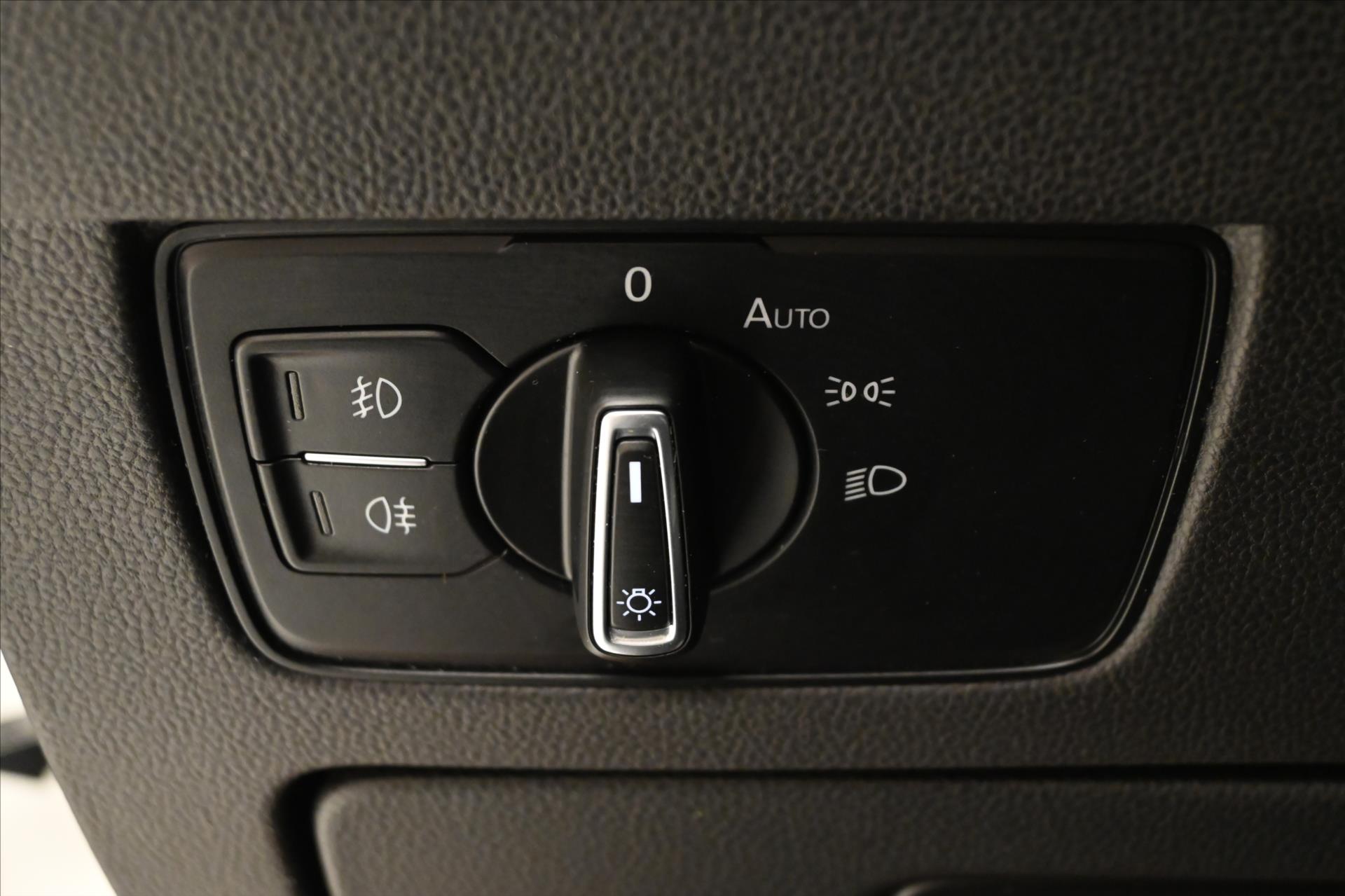 Main photo of the car Volkswagen Passat 2.0 TDI 110 kW DSG Elegance Warranty up to 5 years (28)