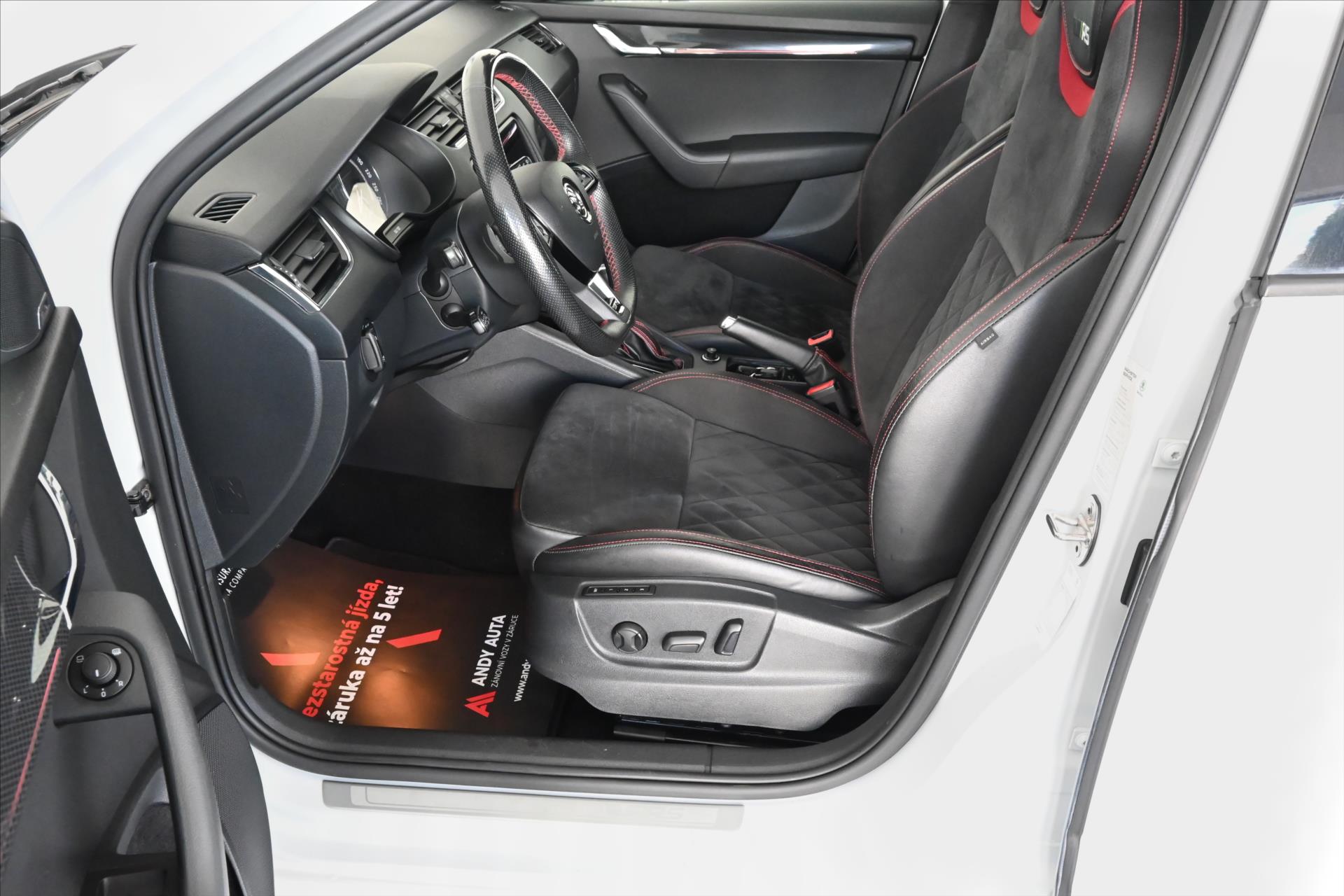 Main photo of the car Skoda Octavia 2.0 RS TDI 135 kW DSG 4x4 Warranty up to 5 years (10)