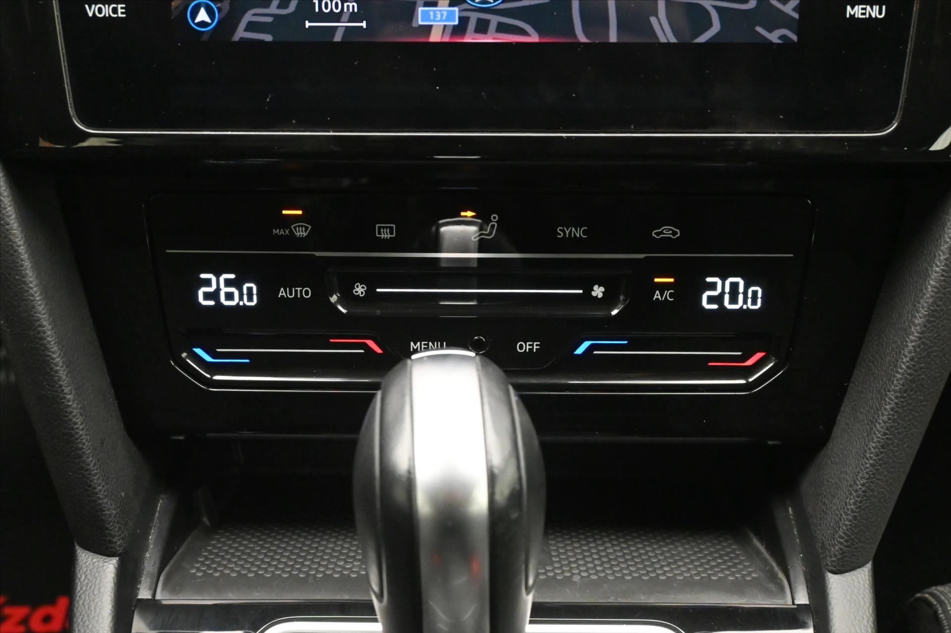 Main photo of the car Volkswagen Passat 2.0 TDI 90 kW DSG Business Warranty up to 5 years (23)