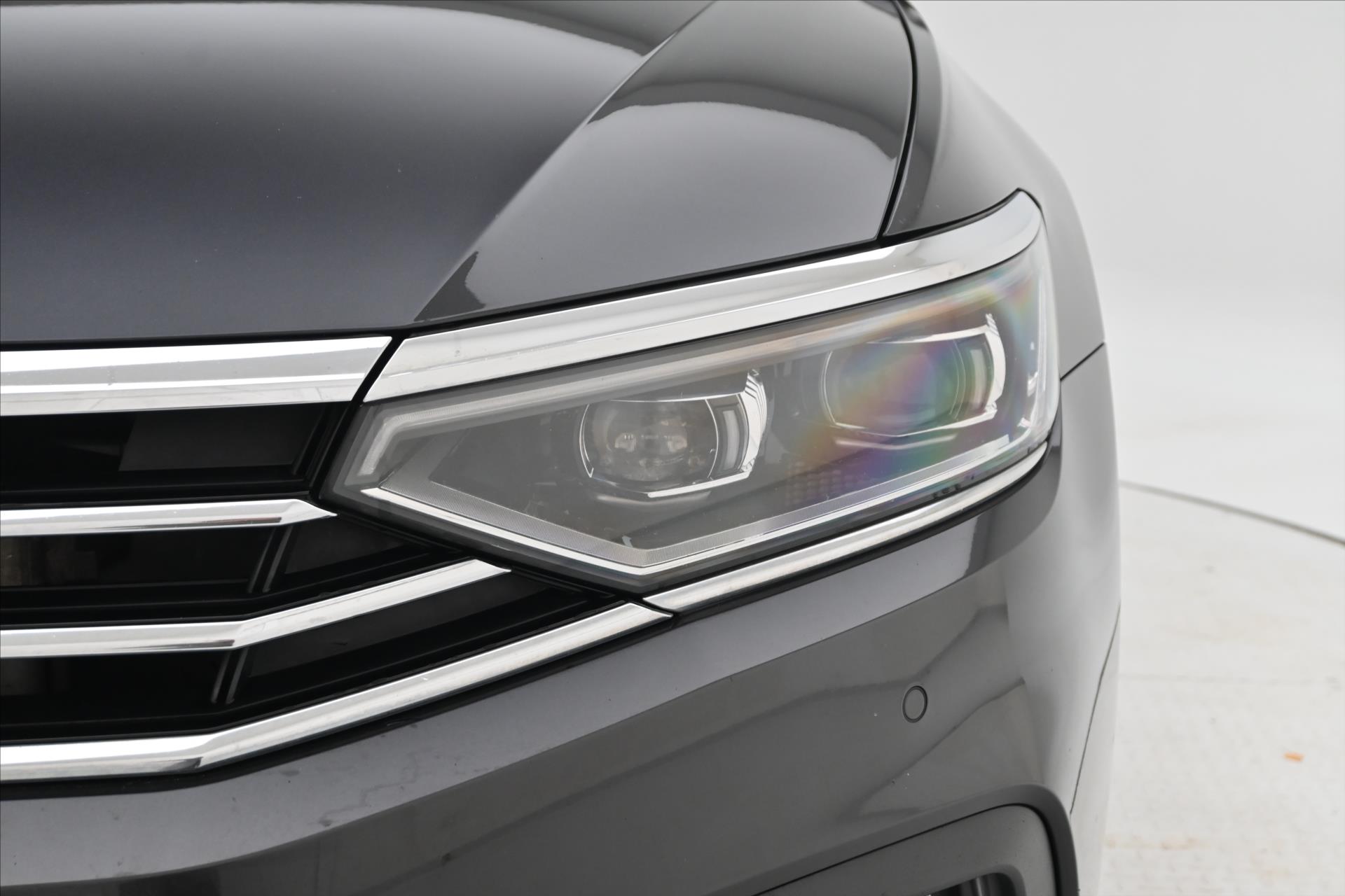 Main photo of the car Volkswagen Passat 2.0 TDI 90 kW DSG Business Warranty up to 5 years (31)