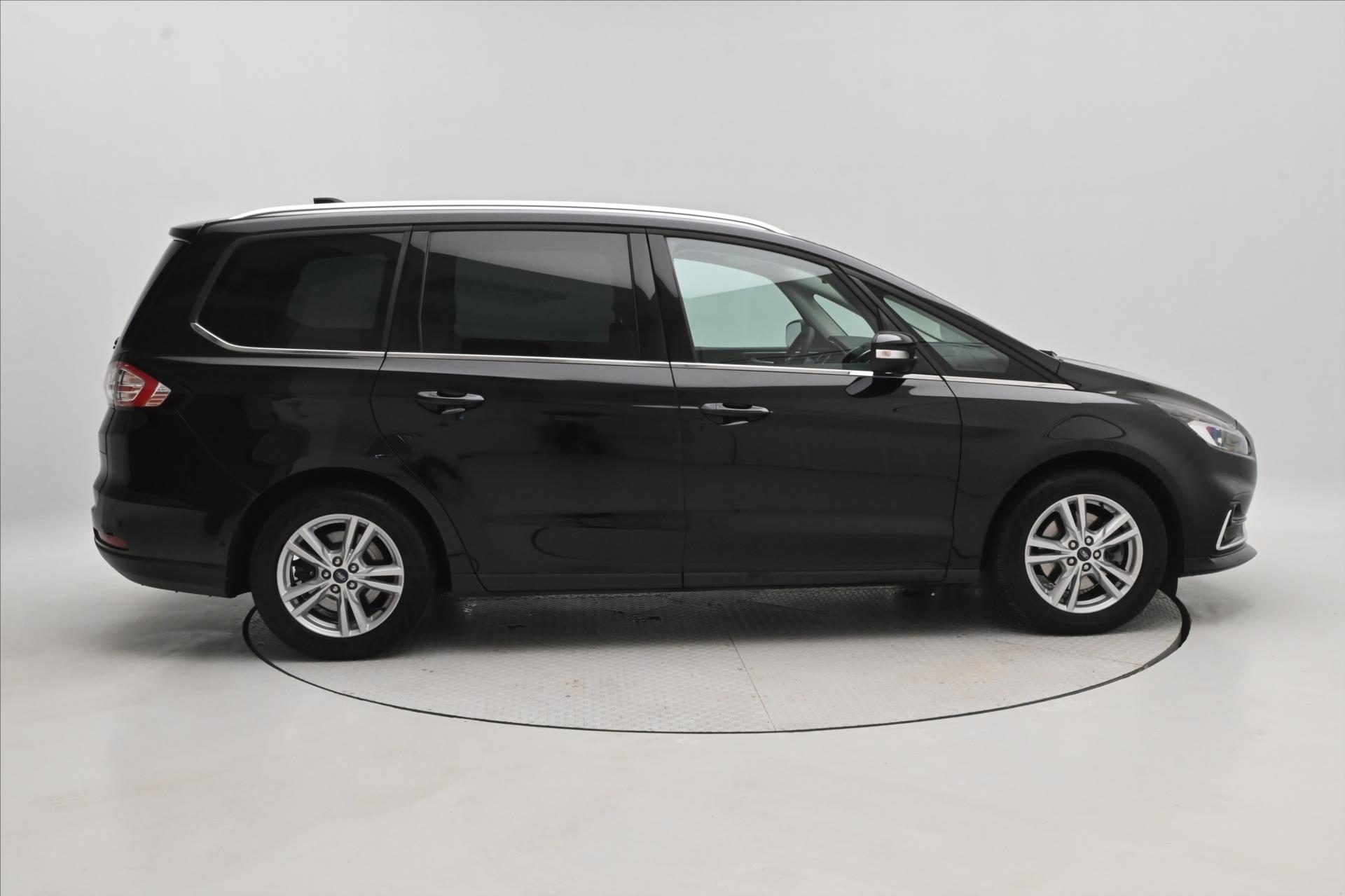 Hlavní fotografie vozu Ford Galaxy 2,0 ECOBlue 110kW TITANIUM 7/Míst Záruka až 5 let (4)