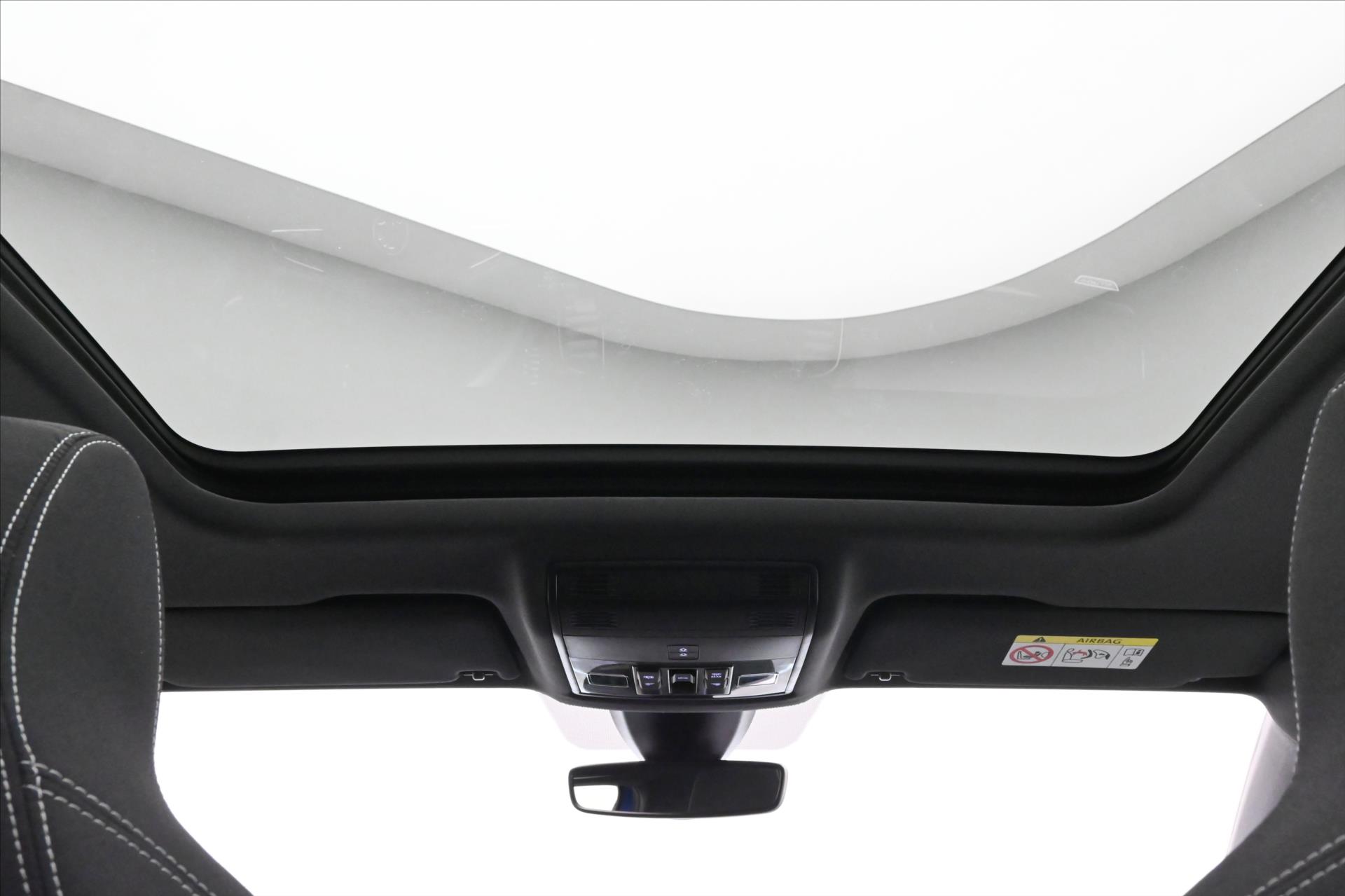 Hlavní fotografie vozu Škoda Karoq 1,5 TSI 110kW SPORTLINE Záruka až 5 let (32)