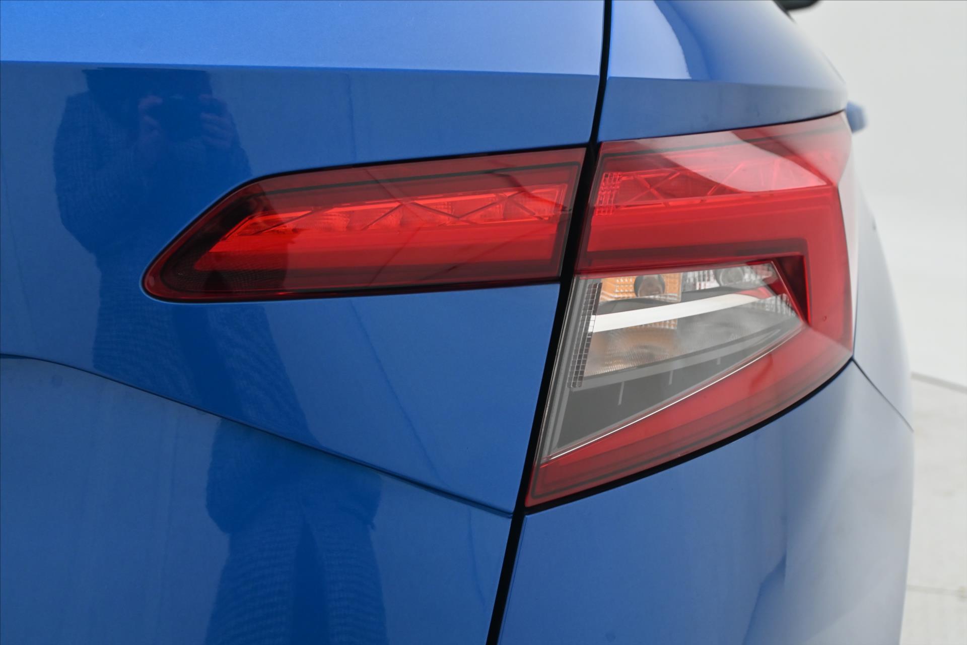 Hlavní fotografie vozu Škoda Karoq 1,5 TSI 110kW SPORTLINE Záruka až 5 let (36)